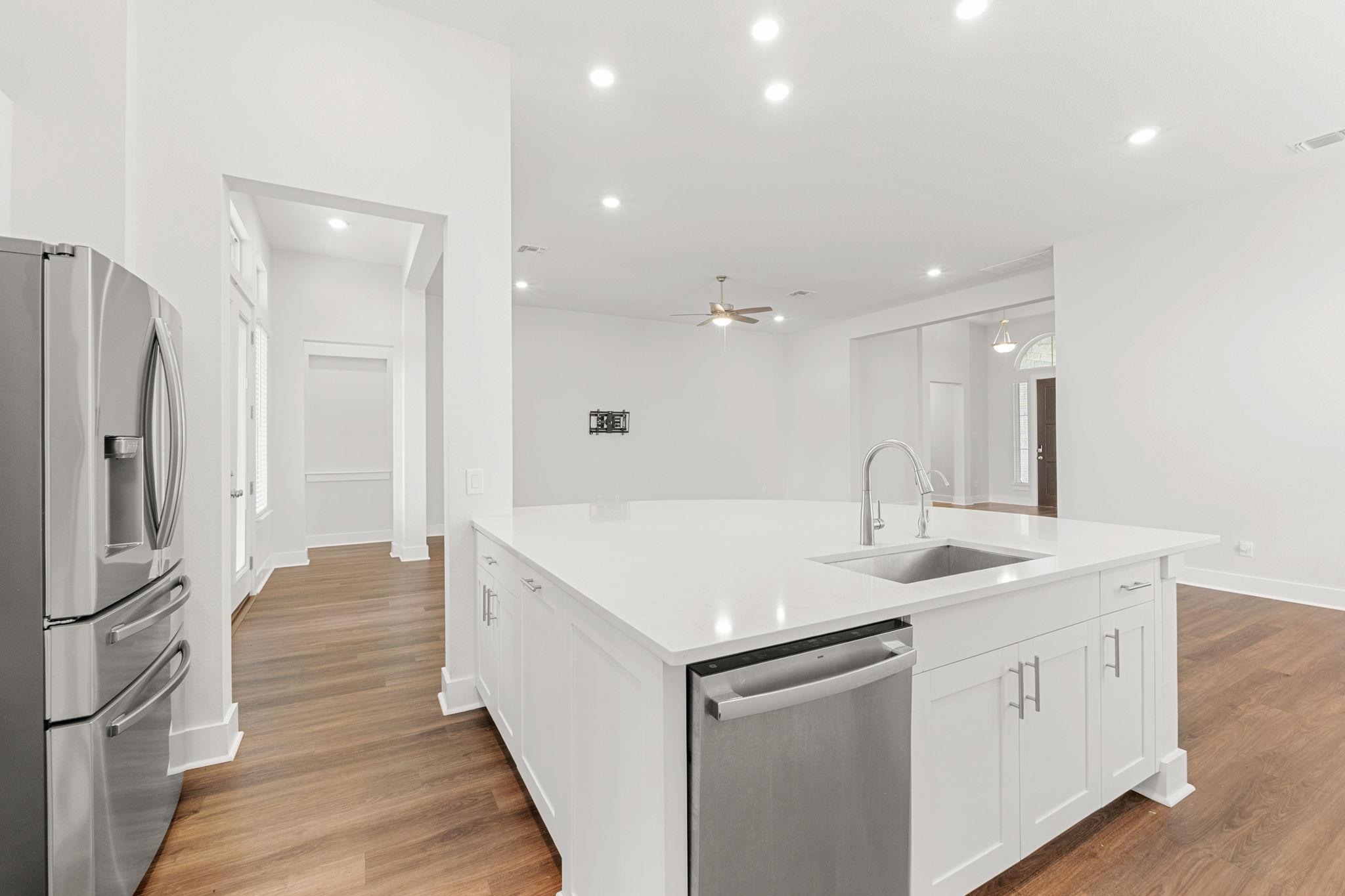 2216 Bellisa Vista Dr, Leander, TX 78641