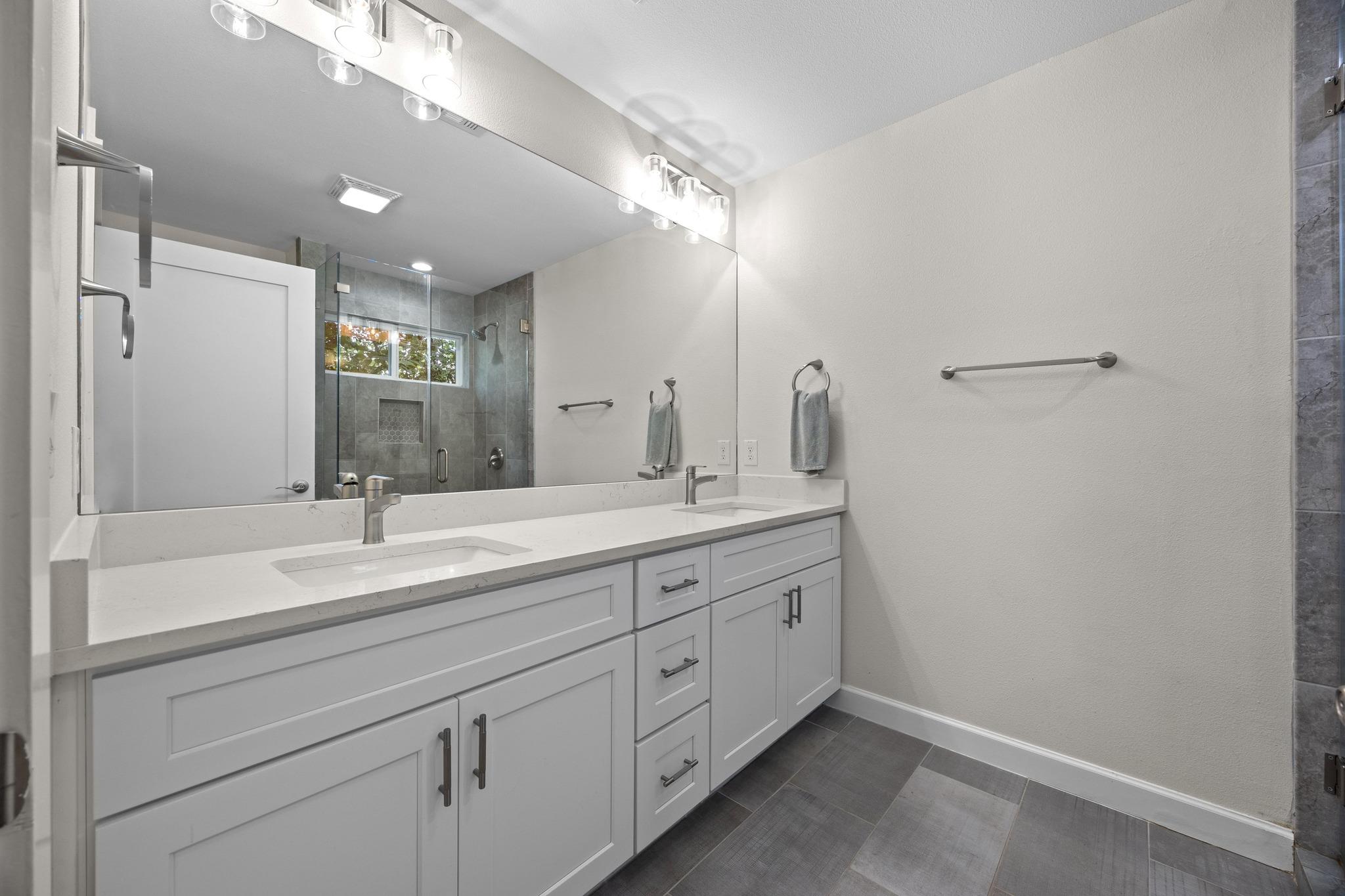 4602 Alf Ave # B, Austin, TX 78721