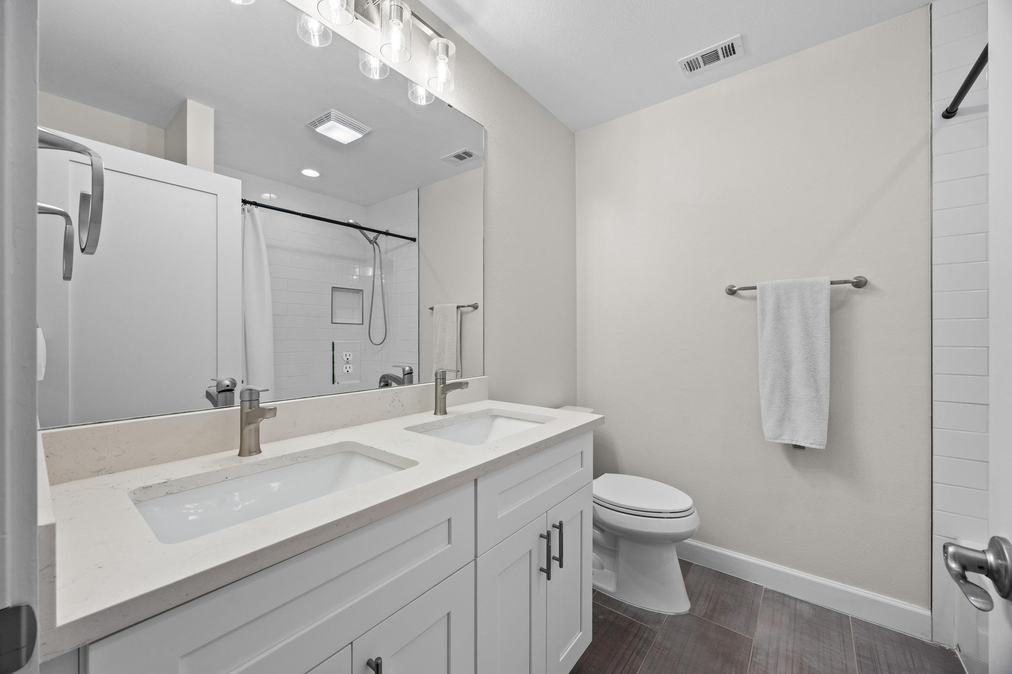 4602 Alf Ave # B, Austin, TX 78721