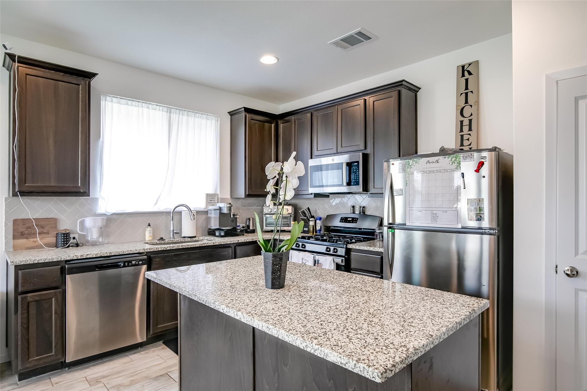 283 Fabion St, Kyle, TX 78640