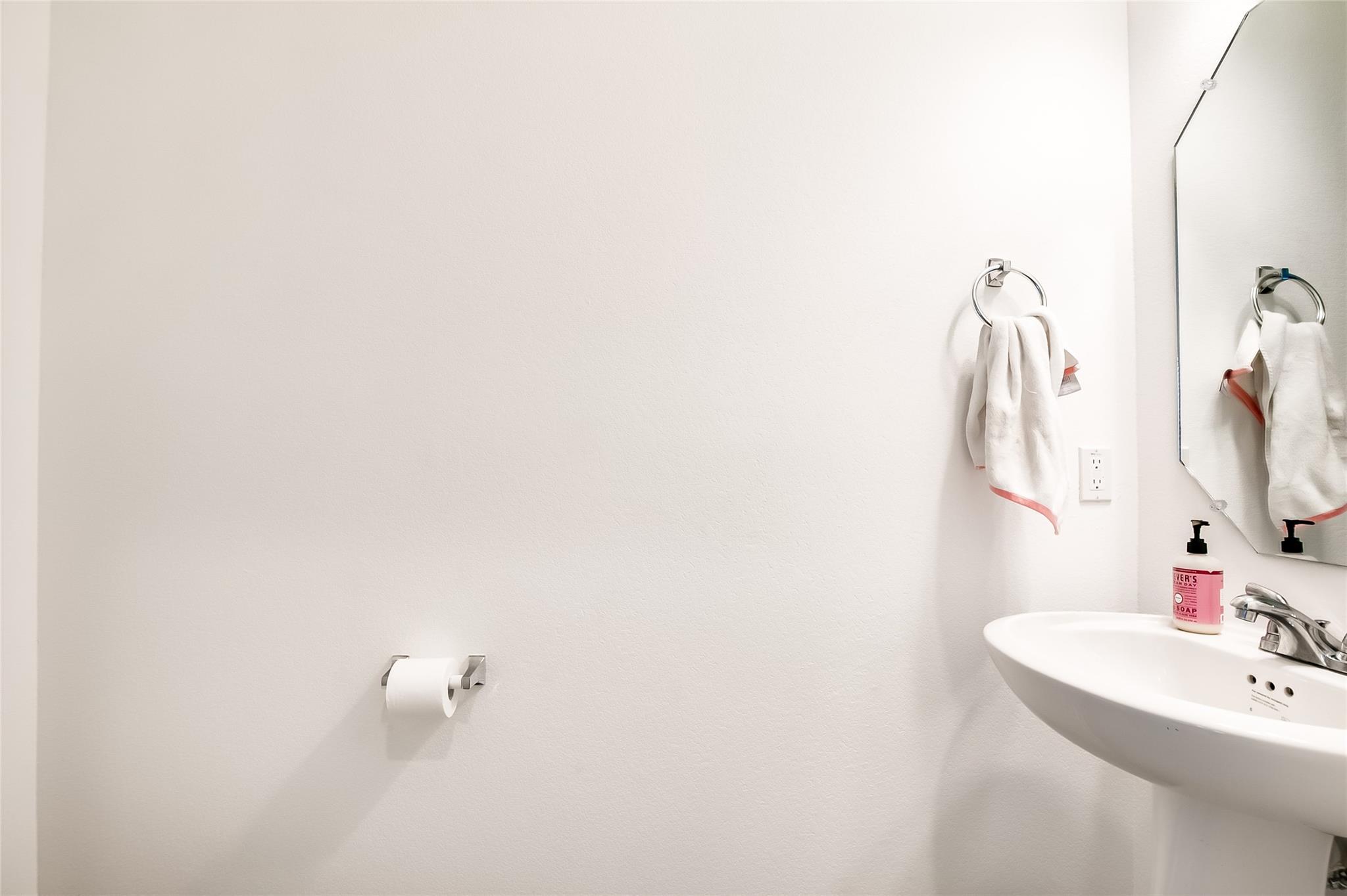 283 Fabion St, Kyle, TX 78640