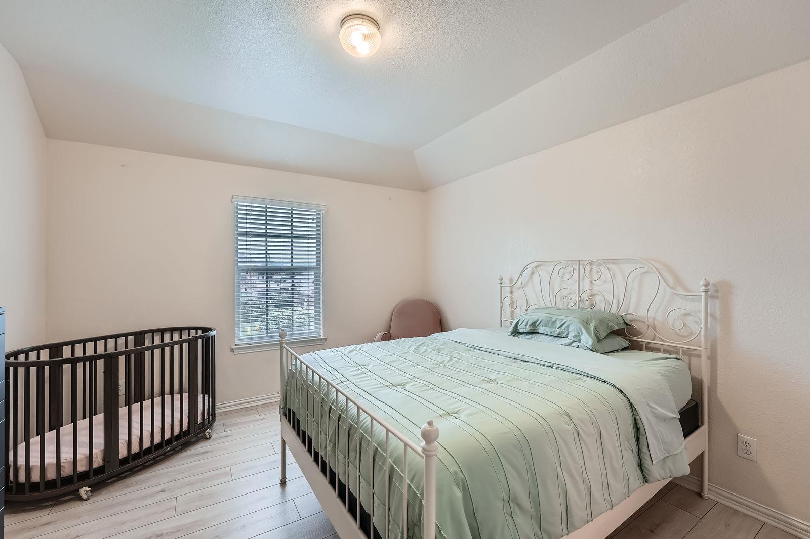 2004 S Ash Cv W, Hutto, TX 78634