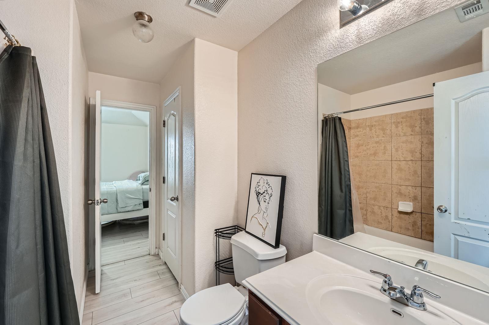 2004 S Ash Cv W, Hutto, TX 78634