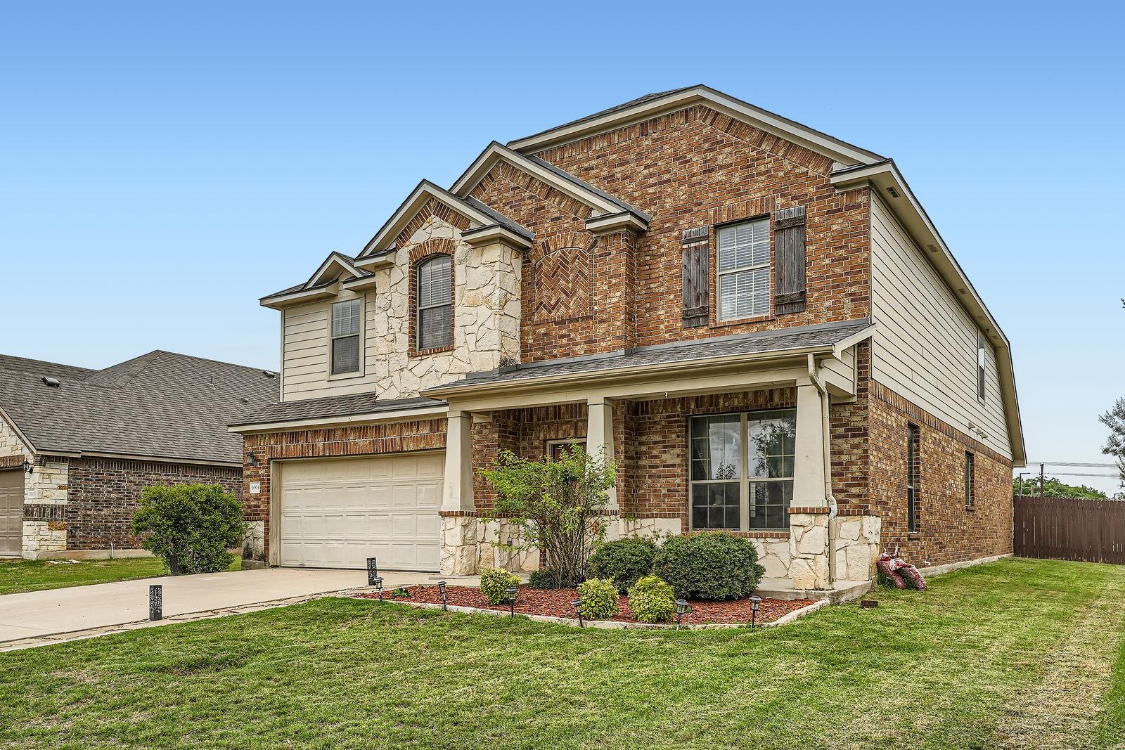 2004 S Ash Cv W, Hutto, TX 78634