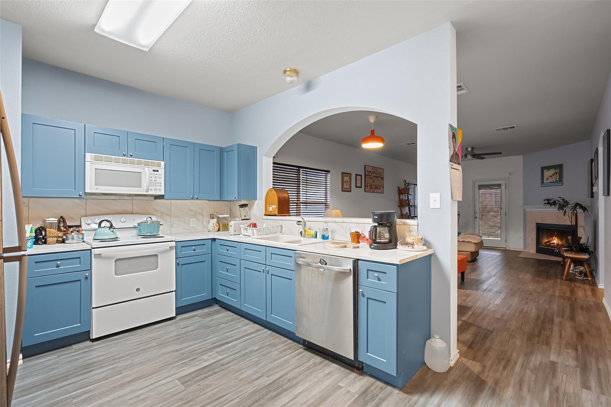 9206 Brents Elm Dr, Austin, TX 78744