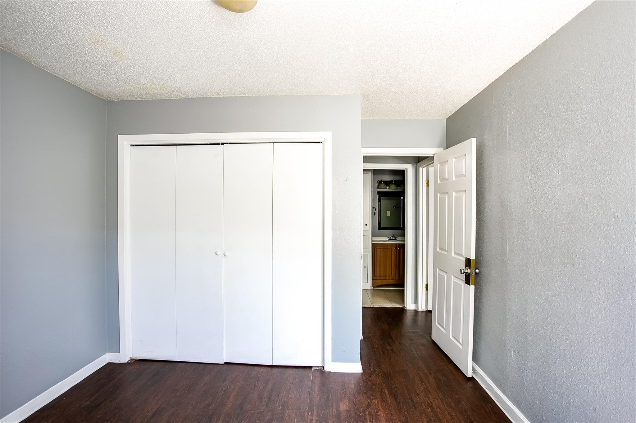 2215 Mission Hill Cir # 102, Austin, TX 78741