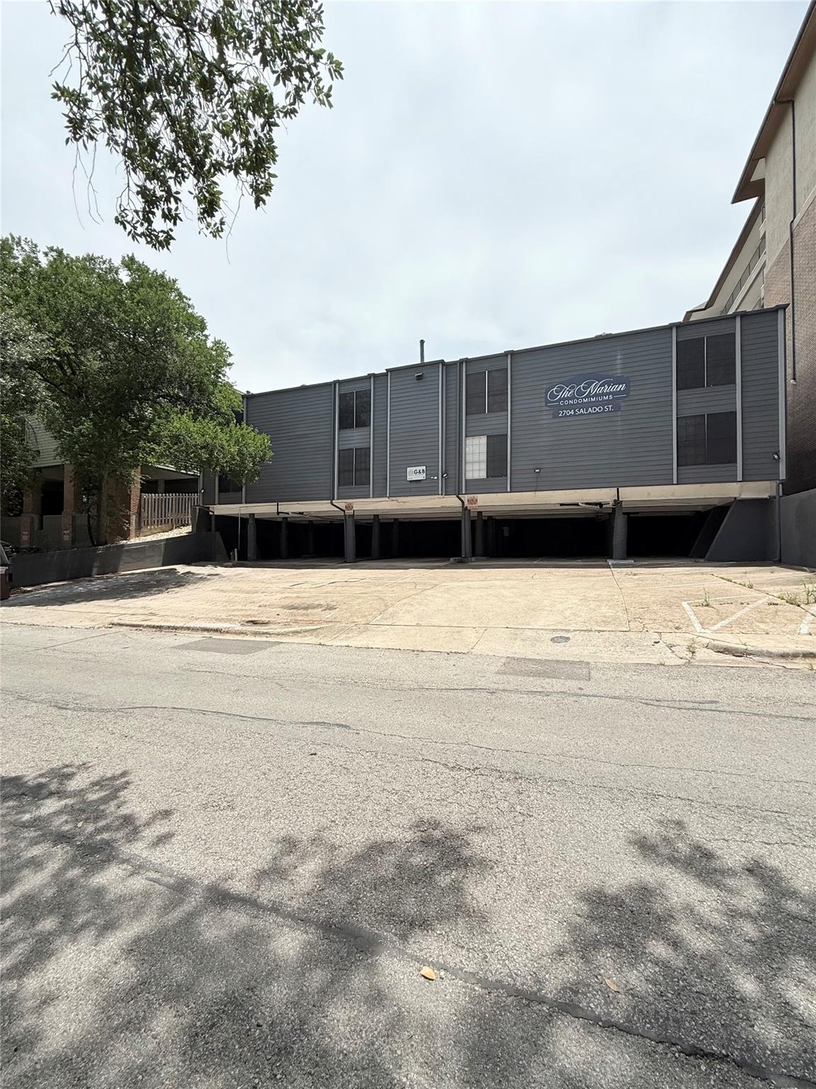 2704 Salado St # 207, Austin, TX 78705