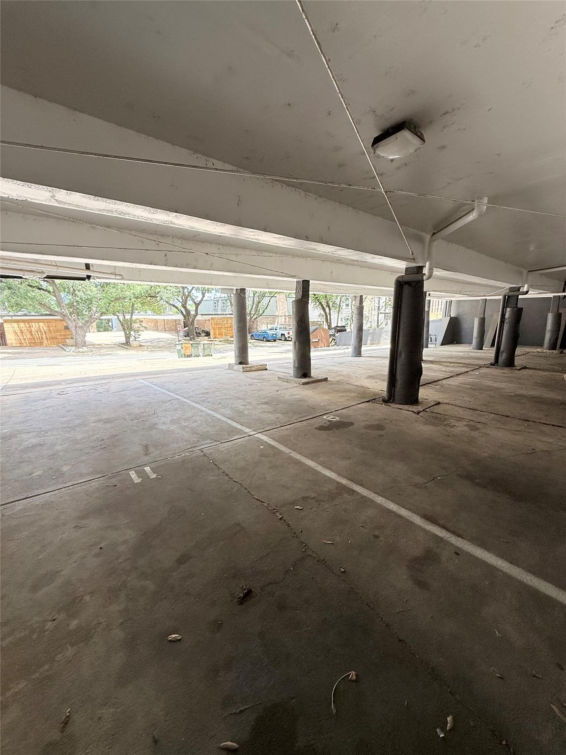 2704 Salado St # 207, Austin, TX 78705