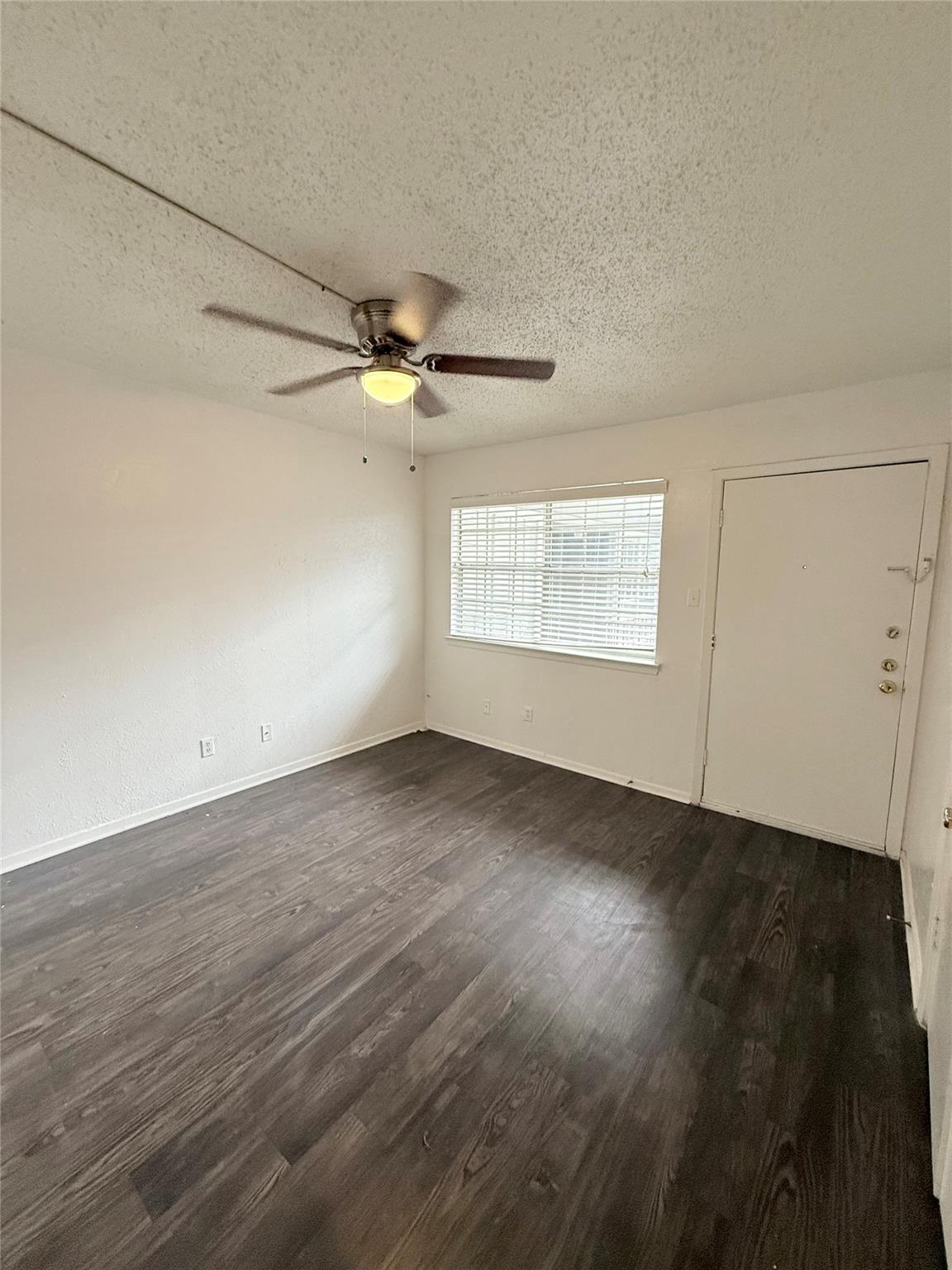 2704 Salado St # 207, Austin, TX 78705