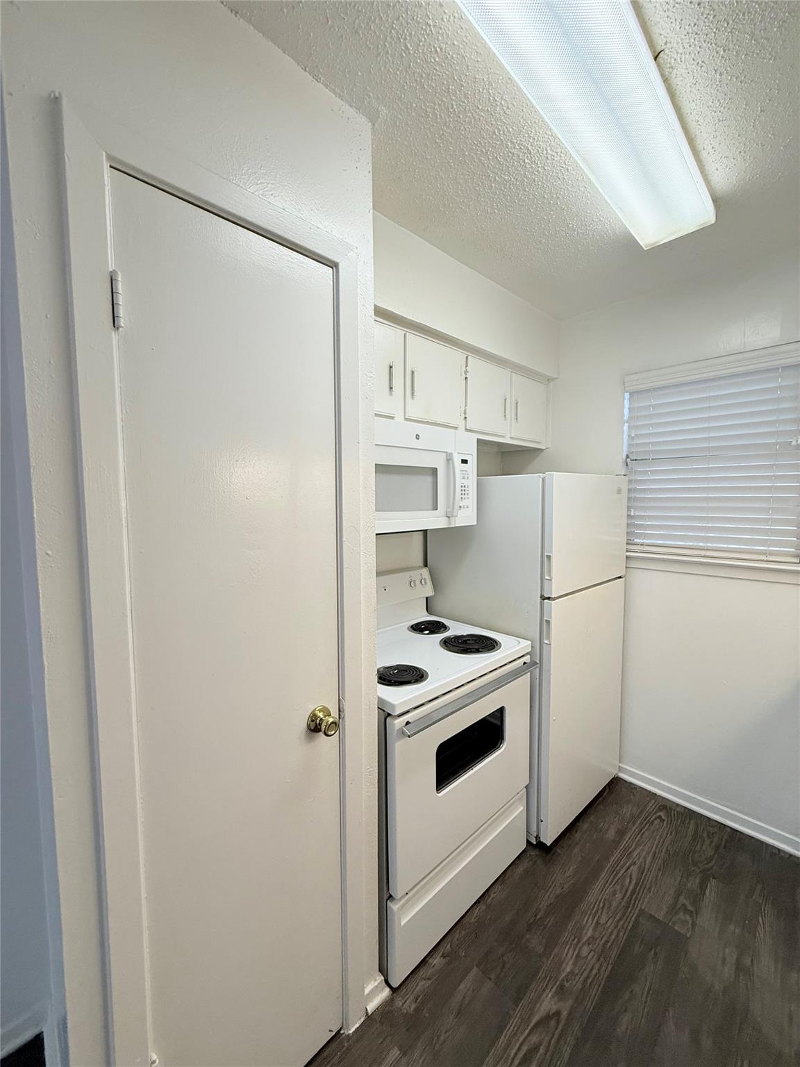 2704 Salado St # 207, Austin, TX 78705