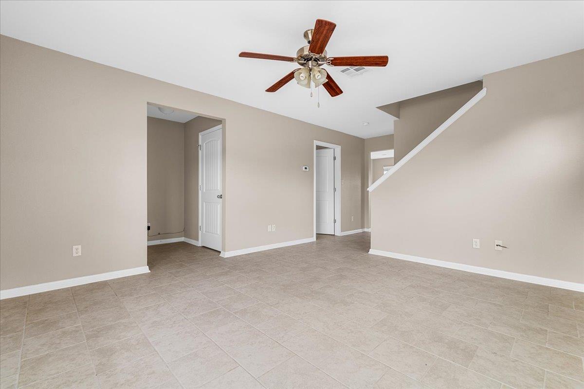 163 Wainscot Oak Way, San Marcos, TX 78666