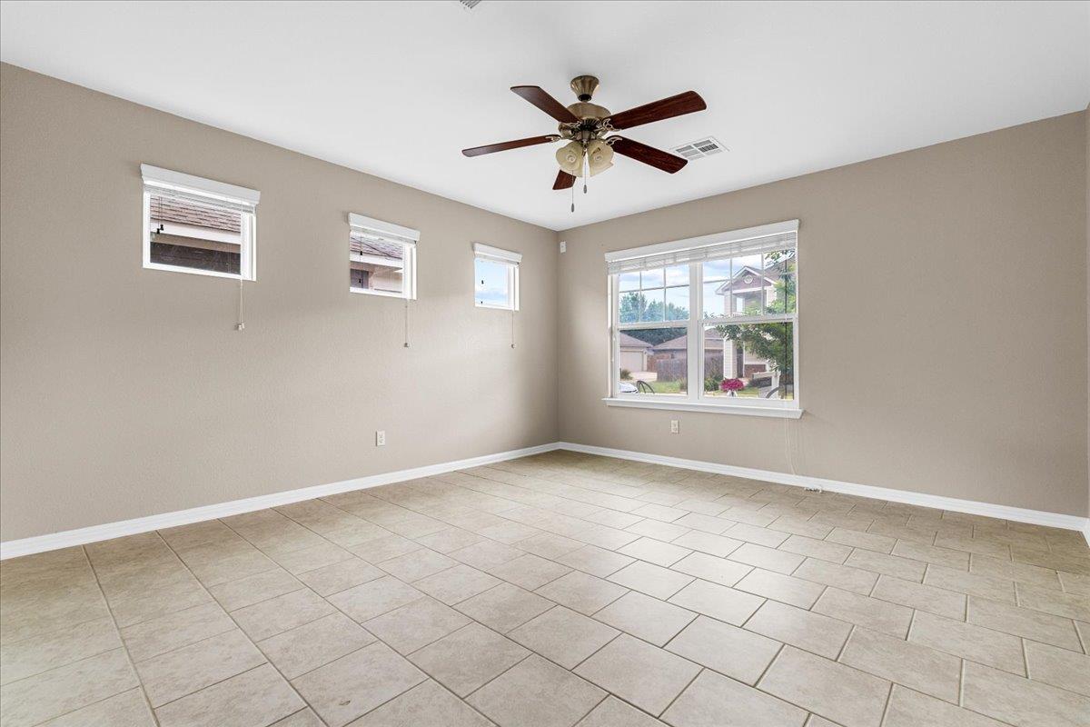 163 Wainscot Oak Way, San Marcos, TX 78666