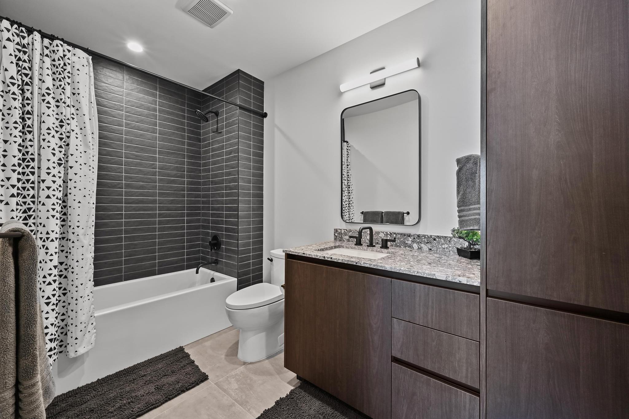 84 East Ave # 2701, Austin, TX 78701
