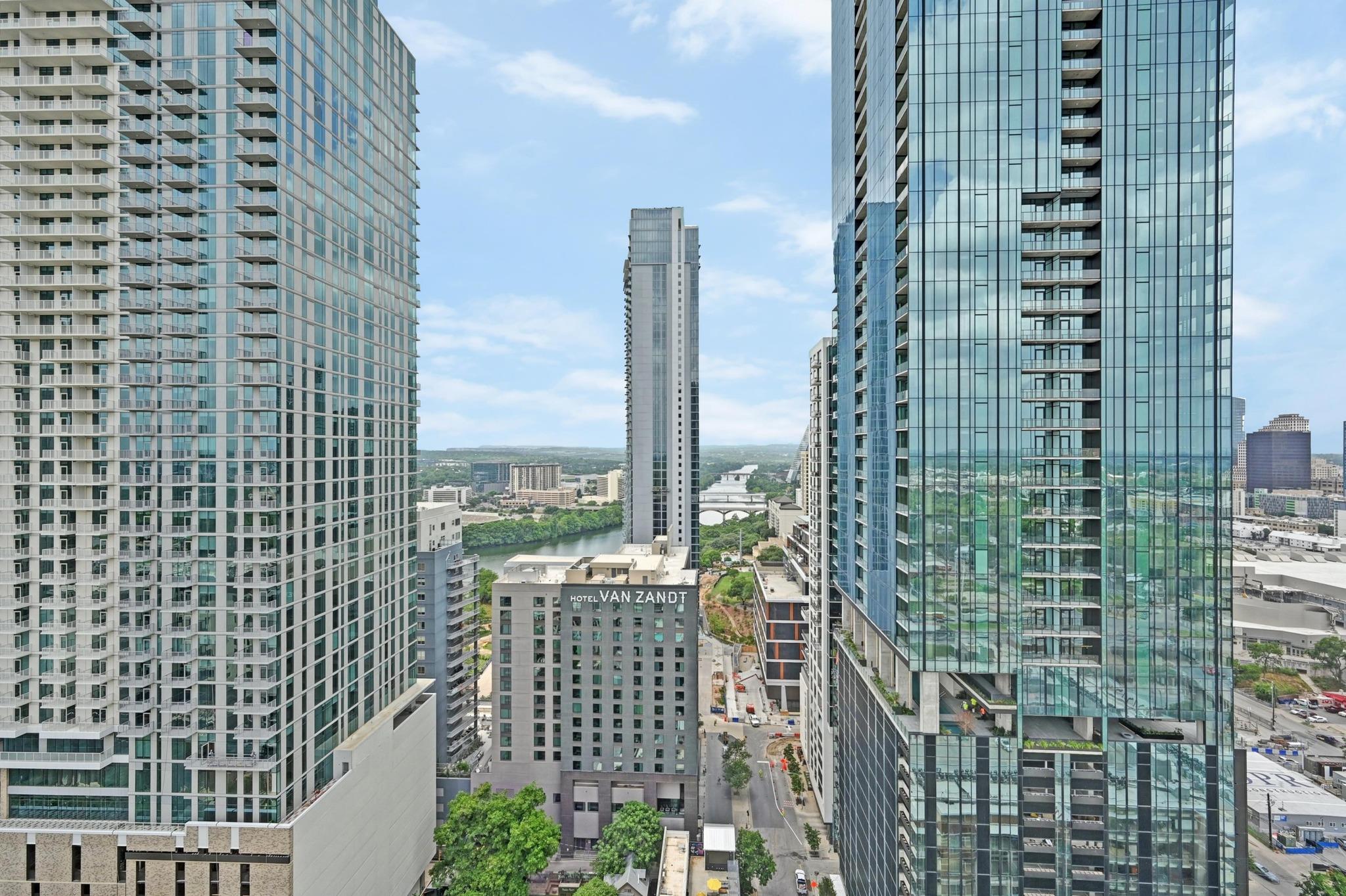 84 East Ave # 2701, Austin, TX 78701