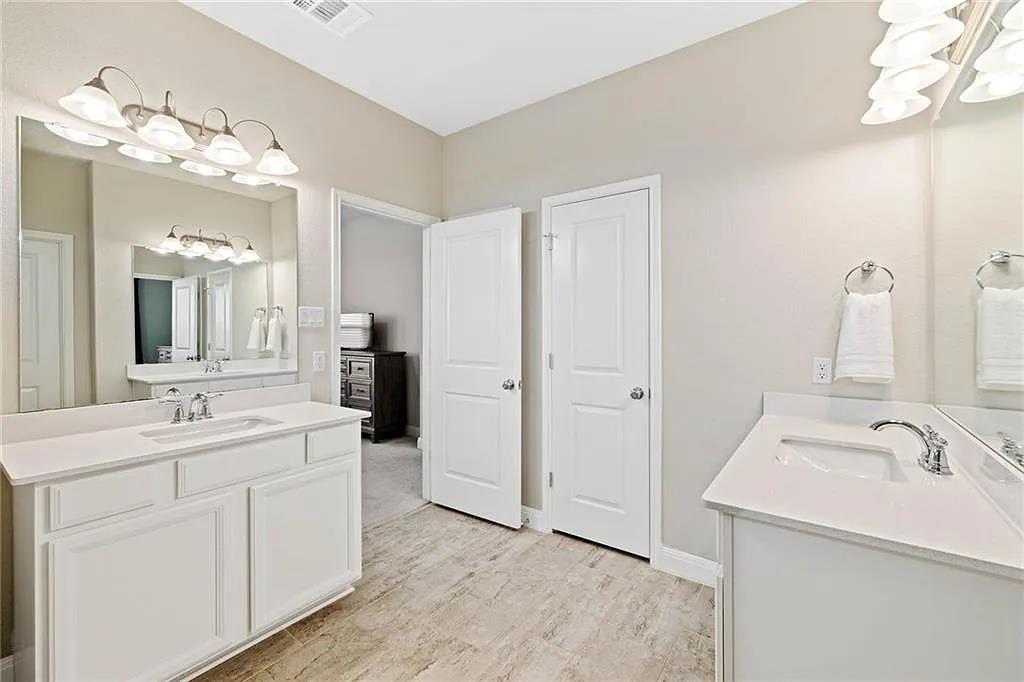 165 Carlina Loop, Liberty Hill, TX 78642