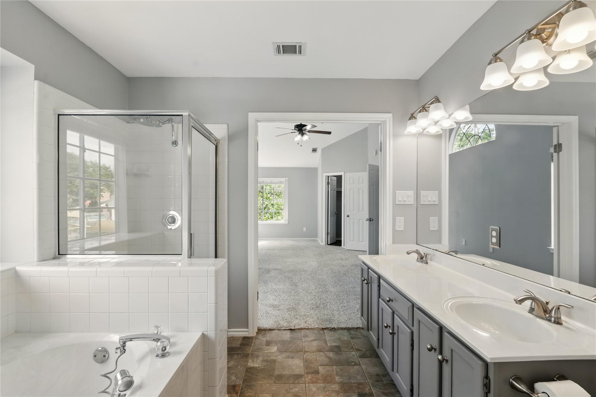 902 Valley Glen Cv, Pflugerville, TX 78660