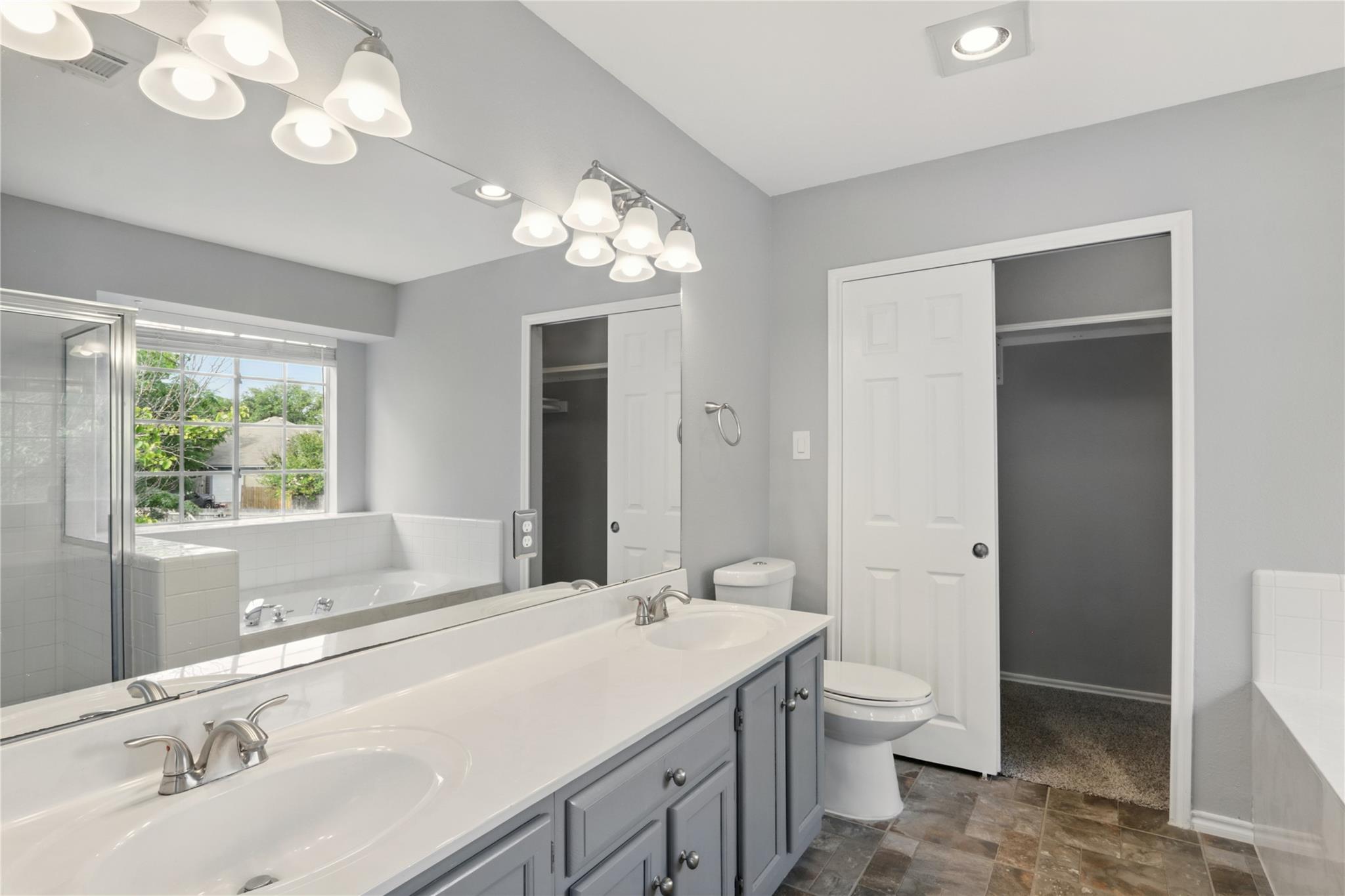 902 Valley Glen Cv, Pflugerville, TX 78660