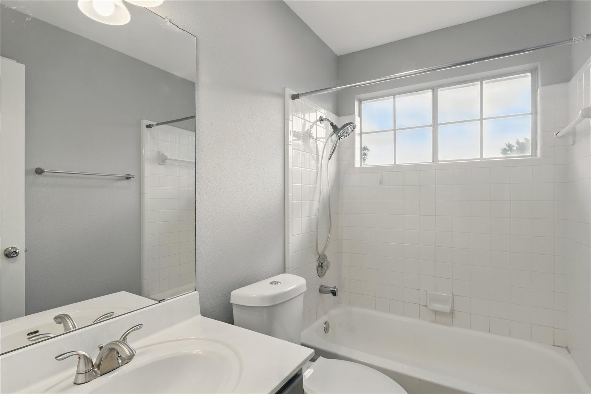 902 Valley Glen Cv, Pflugerville, TX 78660