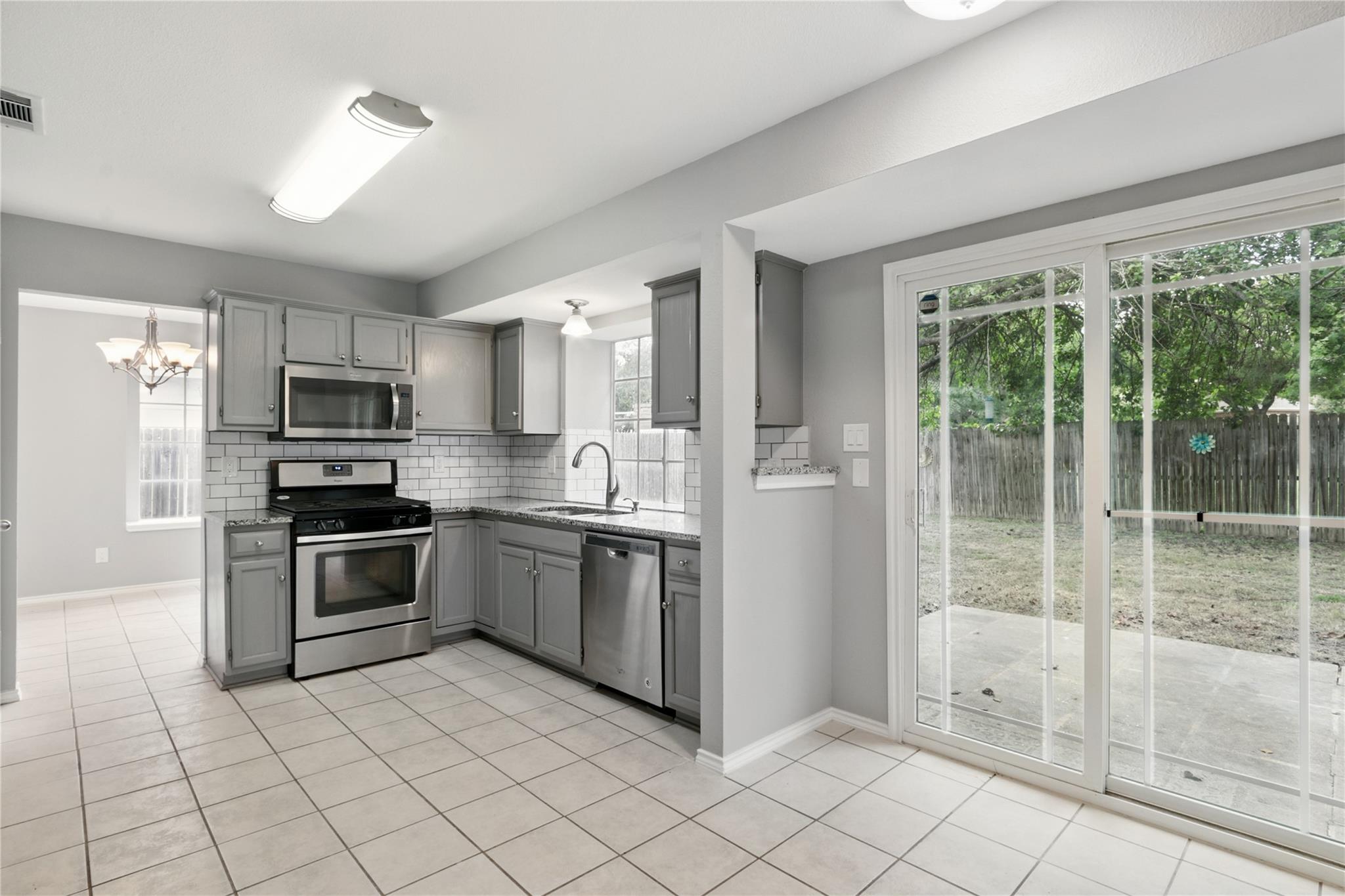 902 Valley Glen Cv, Pflugerville, TX 78660