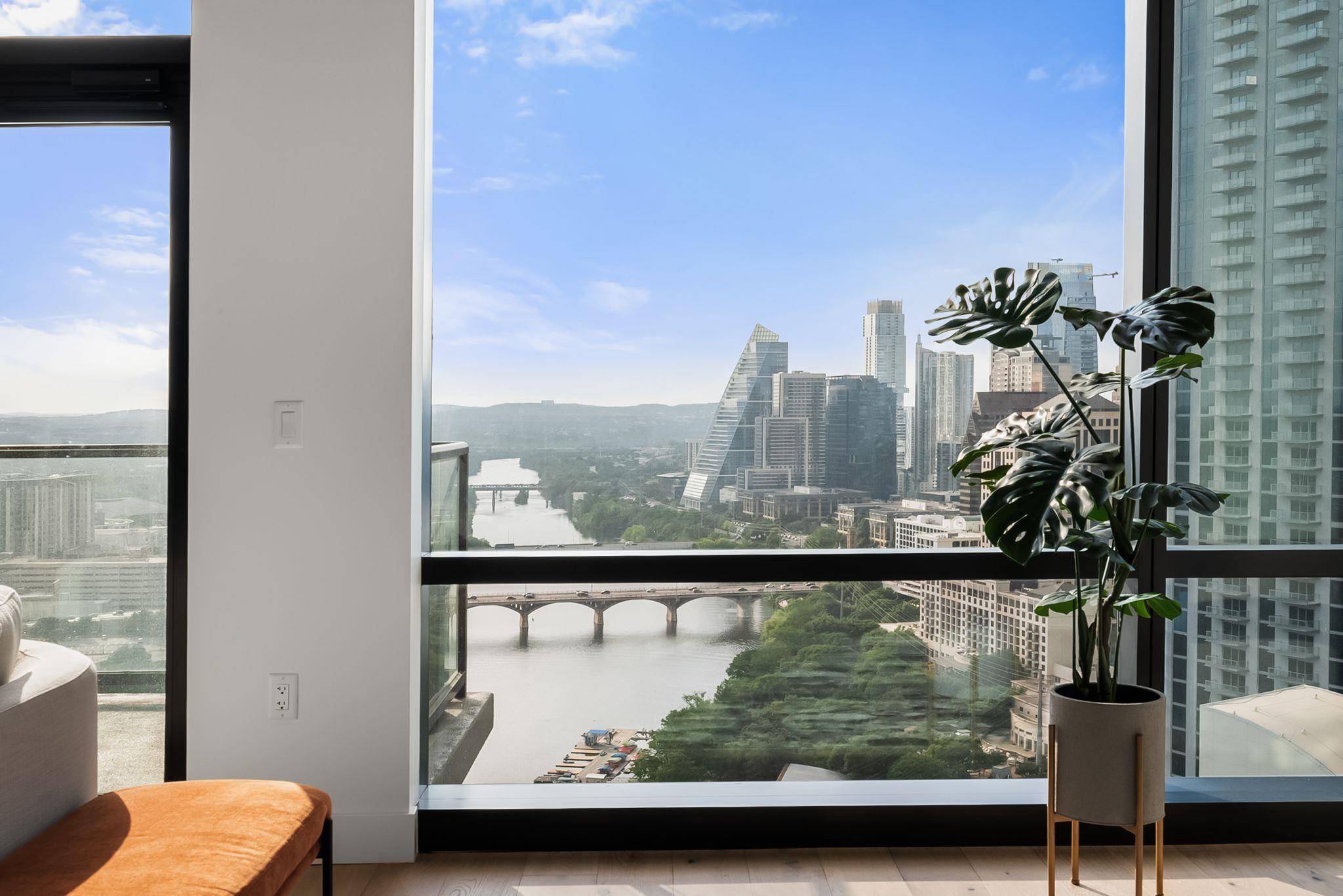 70 RAINEY St # 2606, Austin, TX 78701
