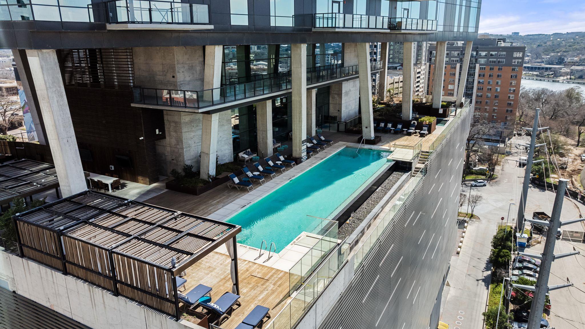 70 RAINEY St # 2606, Austin, TX 78701