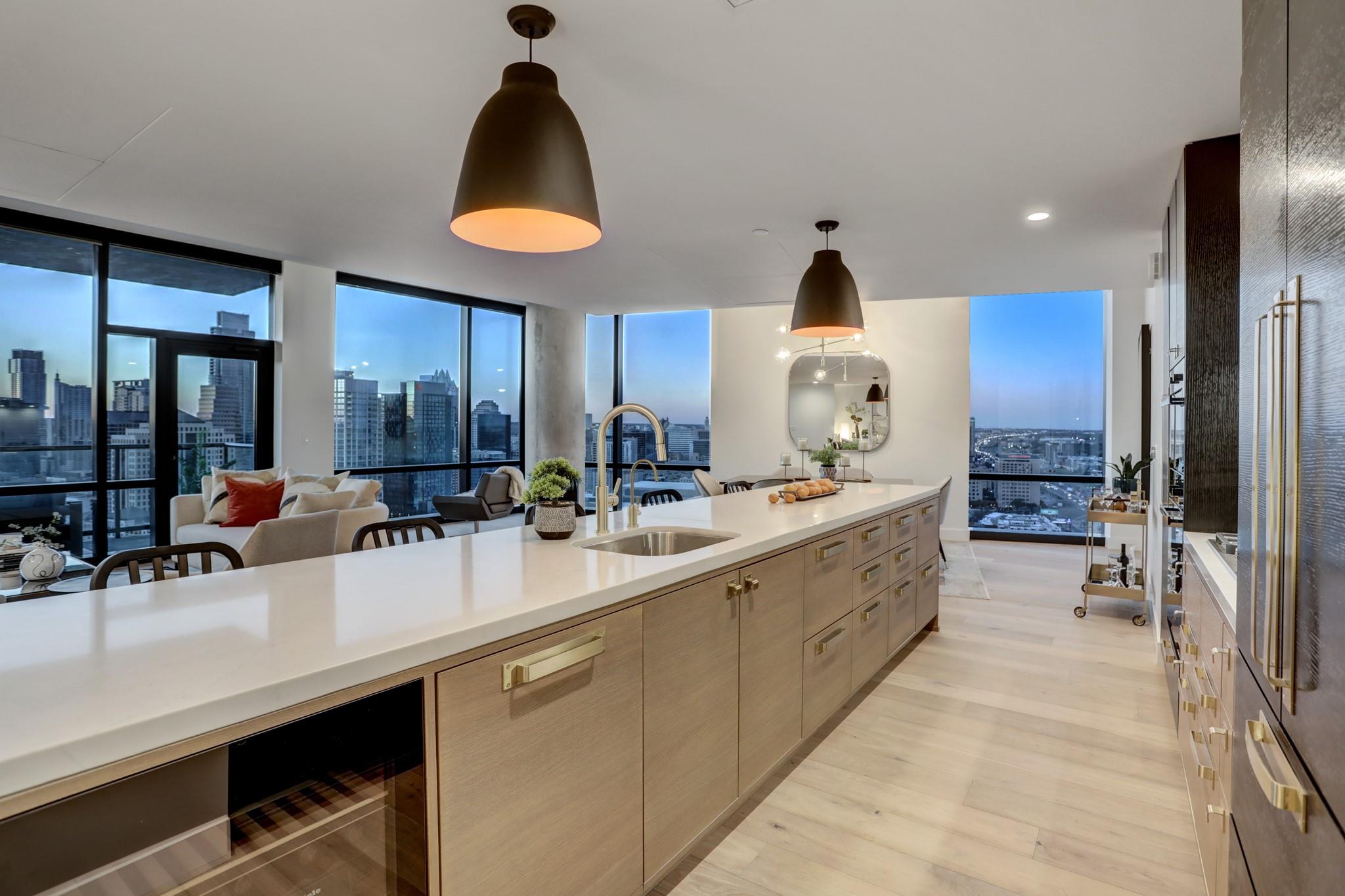 70 RAINEY St # 2606, Austin, TX 78701