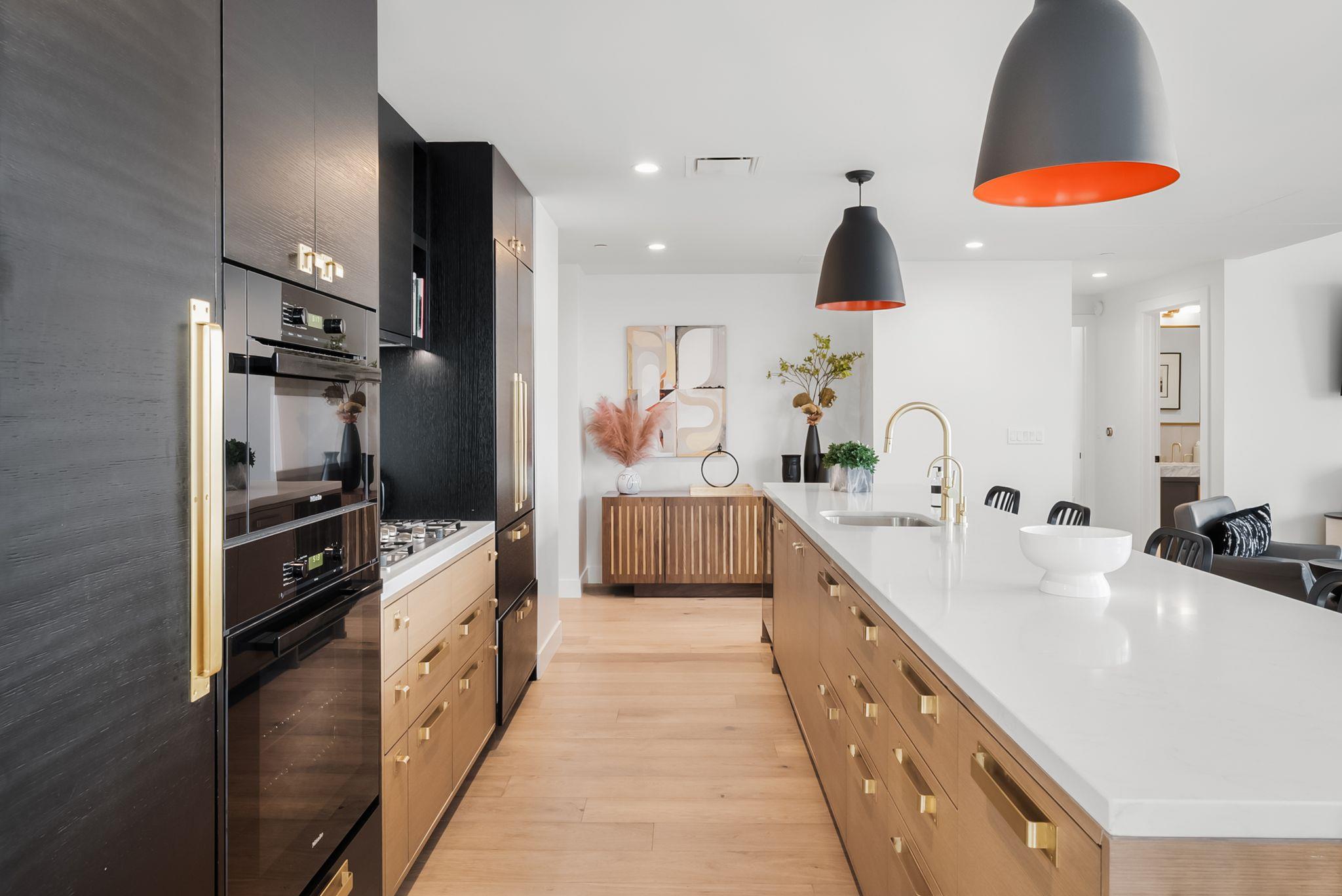 70 RAINEY St # 2606, Austin, TX 78701