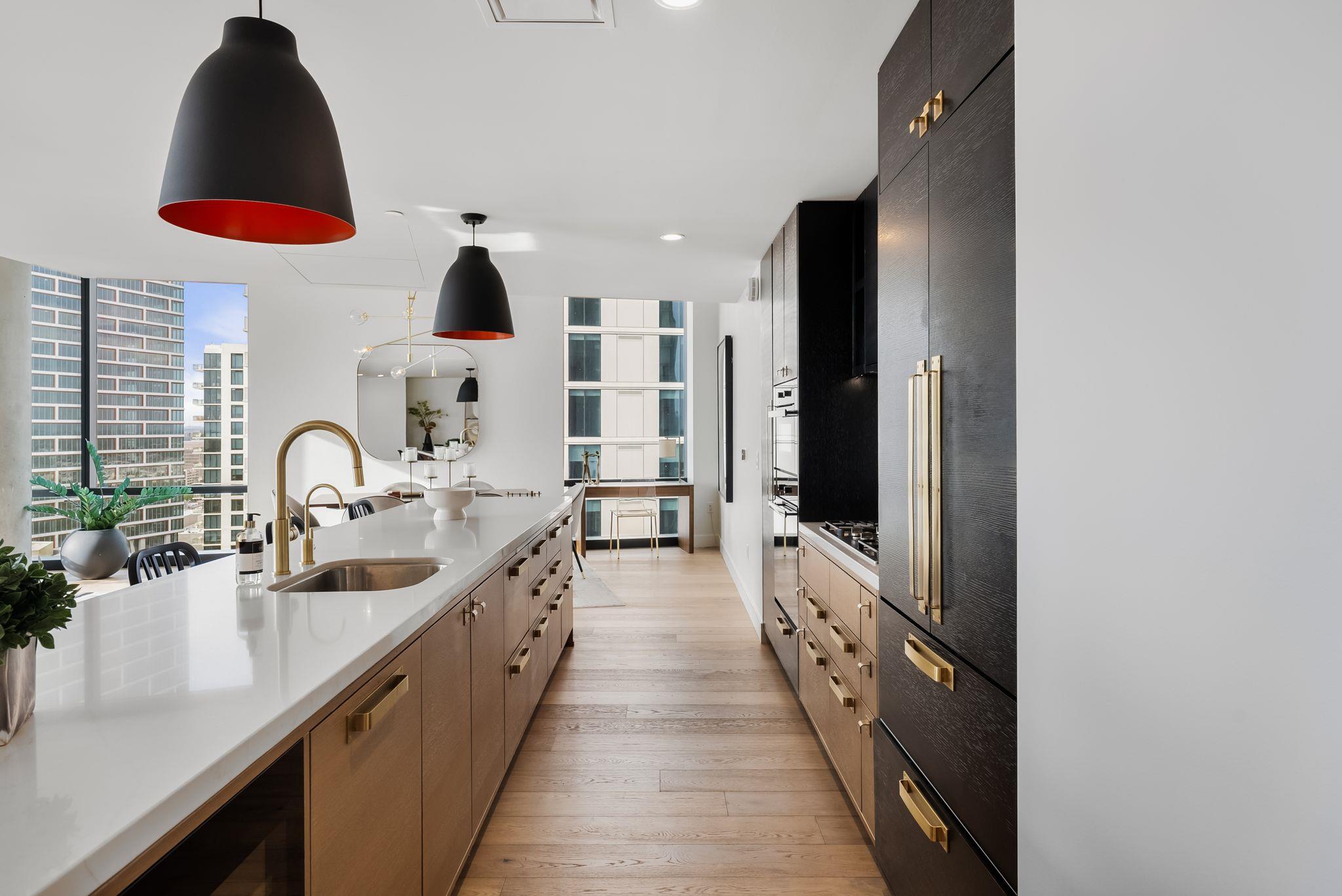 70 RAINEY St # 2606, Austin, TX 78701