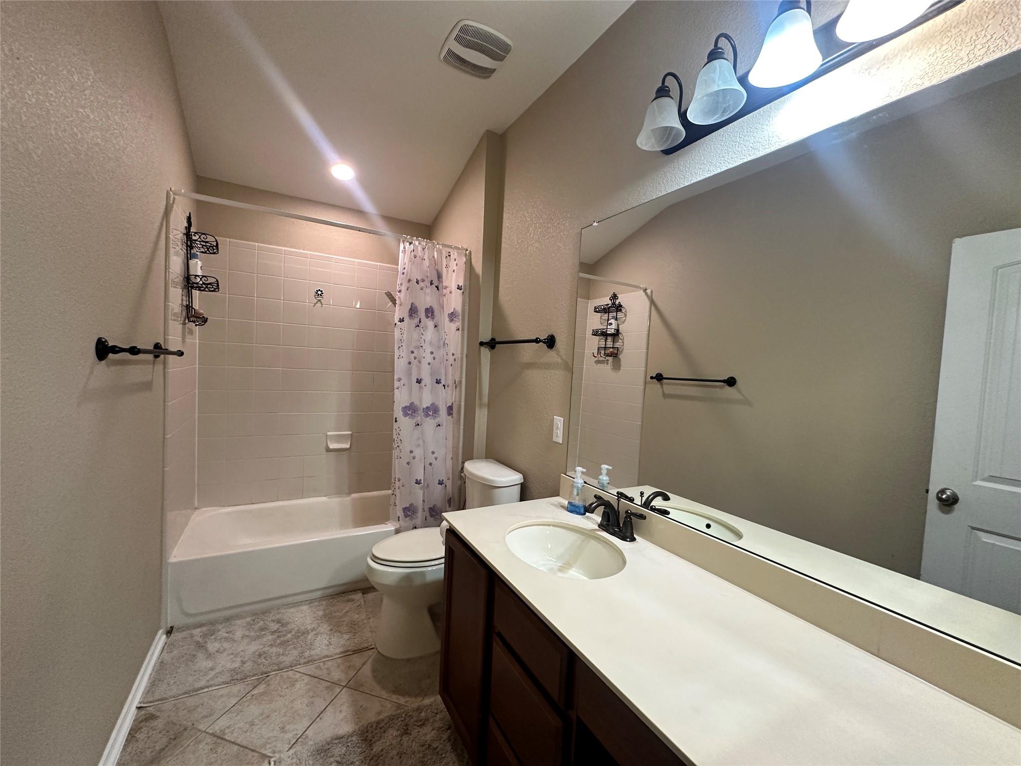 12400 Britannic Dr, Austin, TX 78753