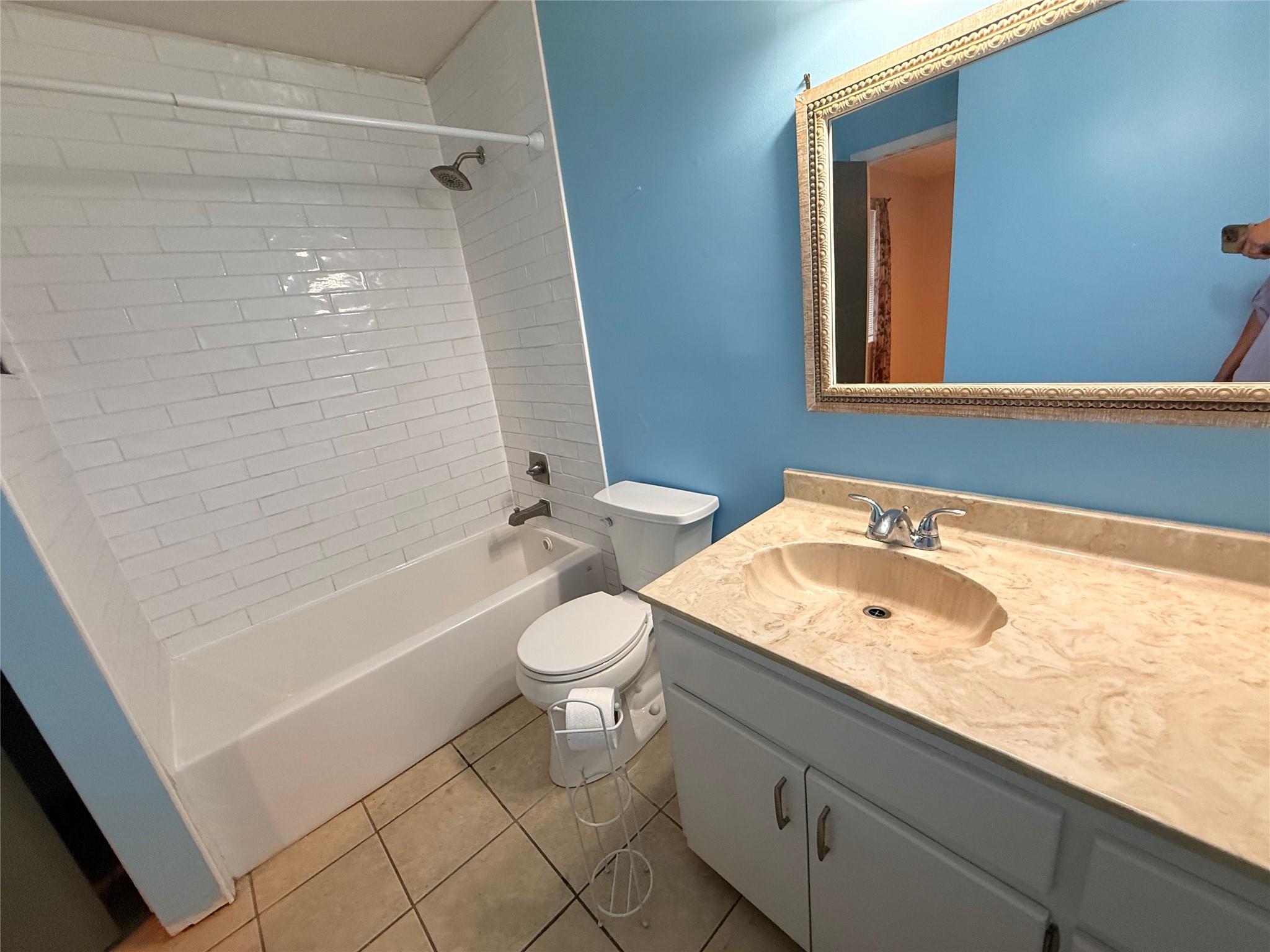 121 LBA Dr, Bastrop, TX 78602