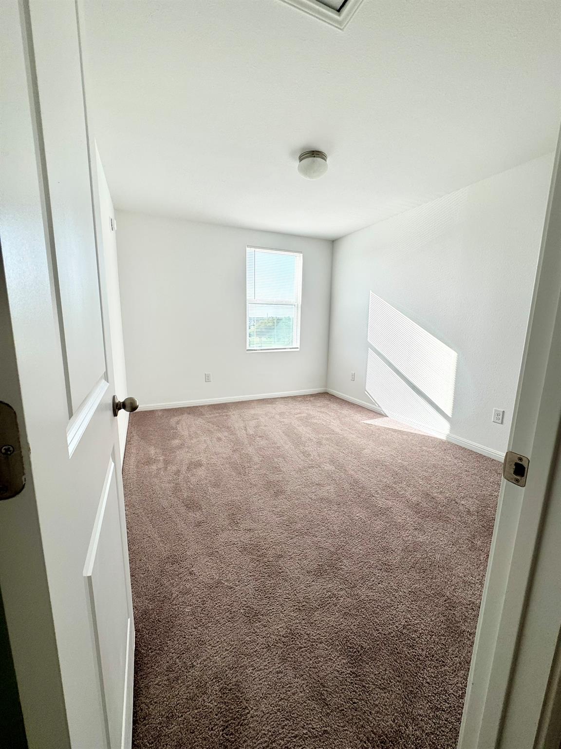 142 Martha Ln, Kyle, TX 78640
