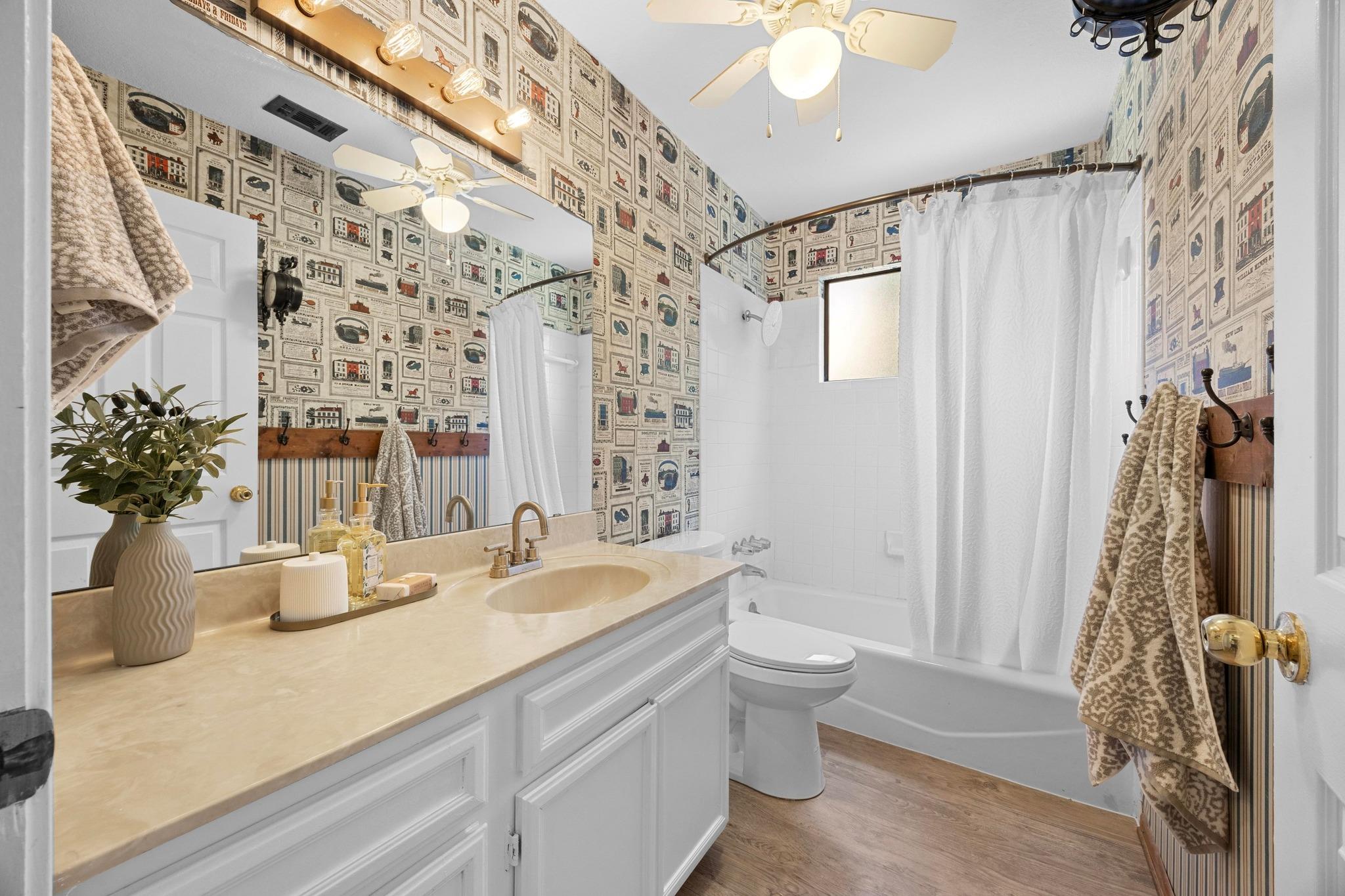 433 MAPLE RUN Dr, Round Rock, TX 78664