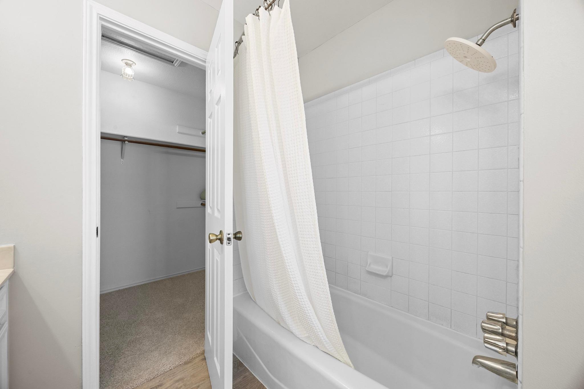 433 MAPLE RUN Dr, Round Rock, TX 78664