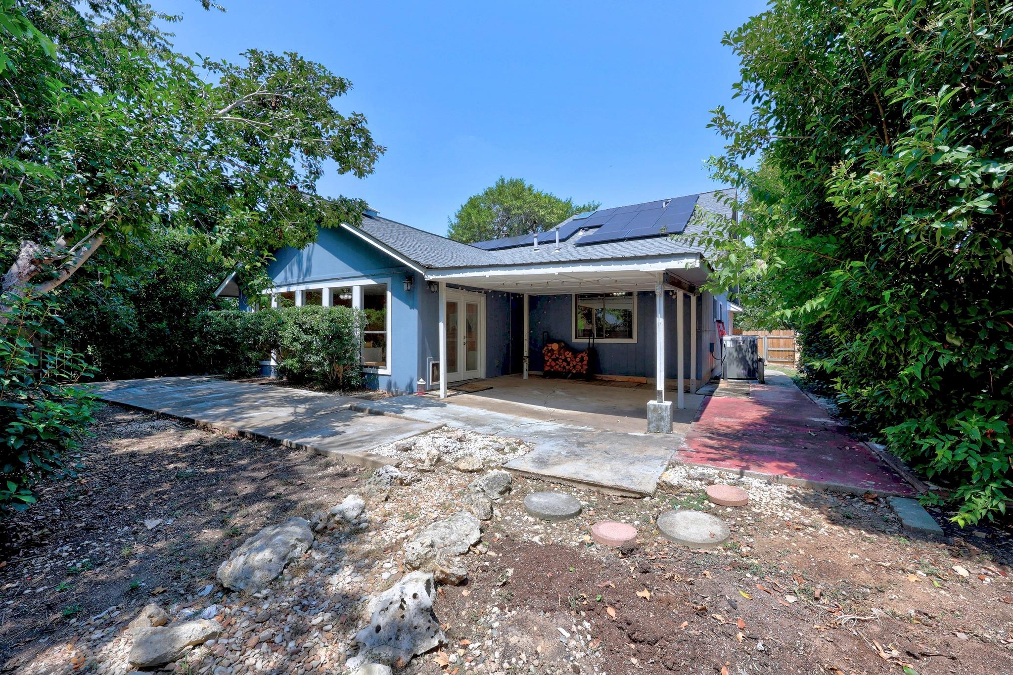 433 MAPLE RUN Dr, Round Rock, TX 78664