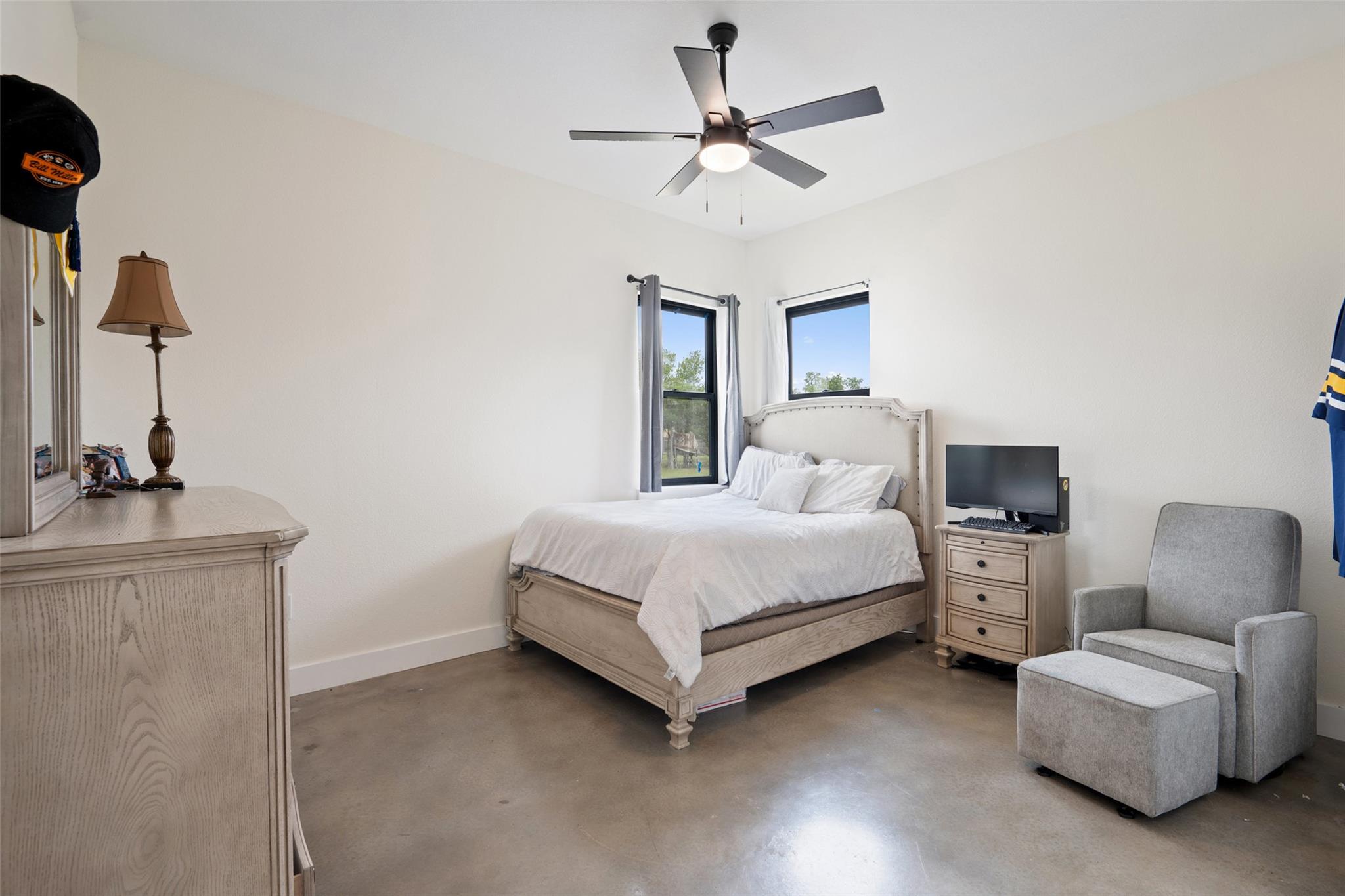108 Sunflower Rd, Dale, TX 78616