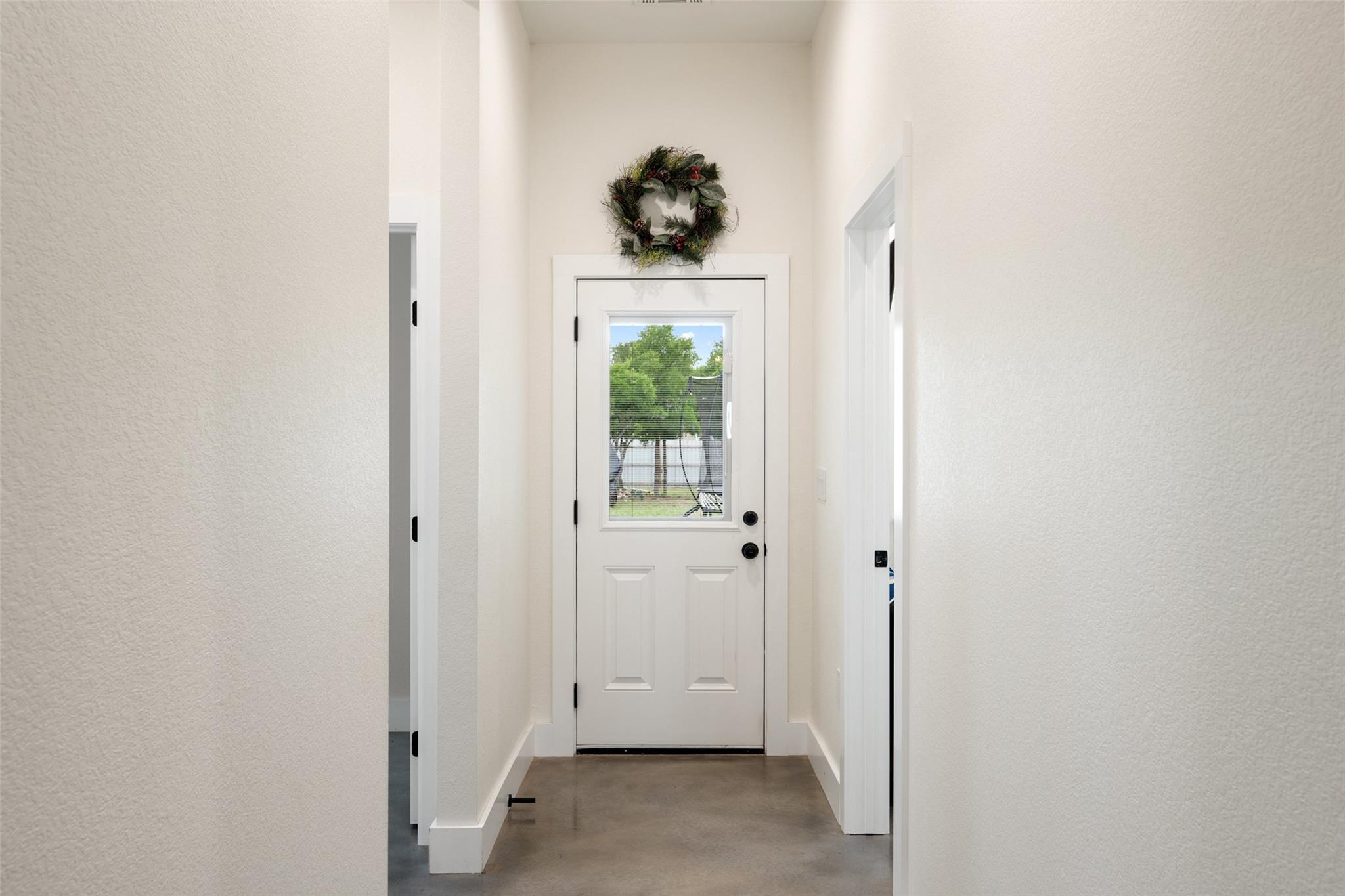 108 Sunflower Rd, Dale, TX 78616