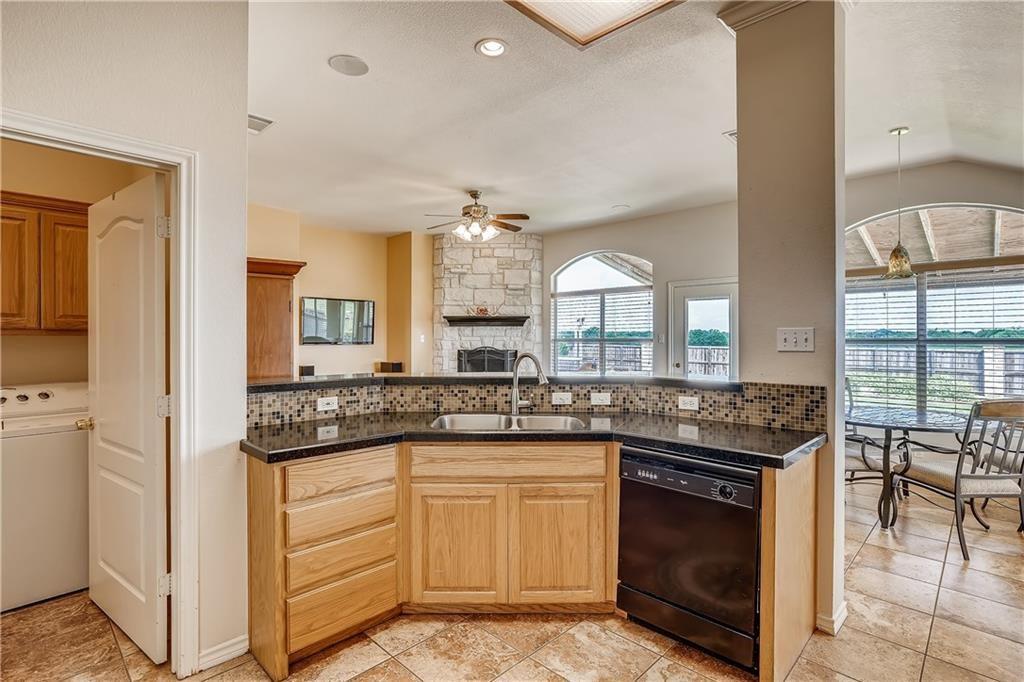12242 Ballerstedt Rd, Elgin, TX 78621