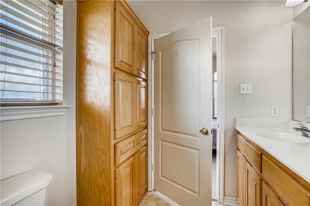 12242 Ballerstedt Rd, Elgin, TX 78621