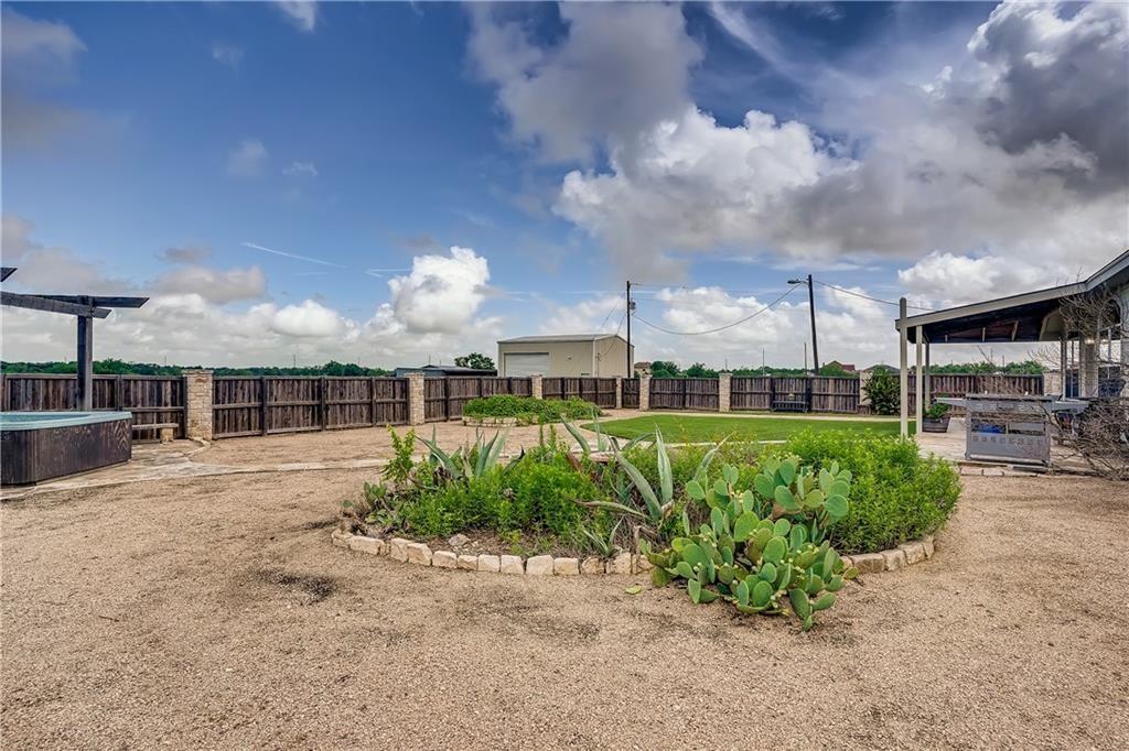 12242 Ballerstedt Rd, Elgin, TX 78621