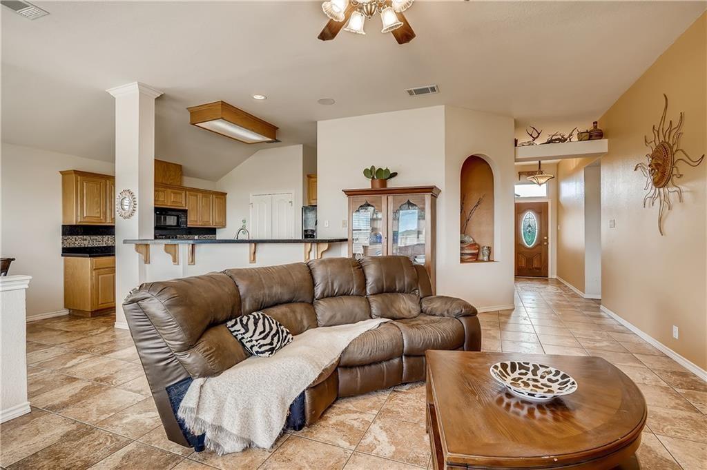 12242 Ballerstedt Rd, Elgin, TX 78621