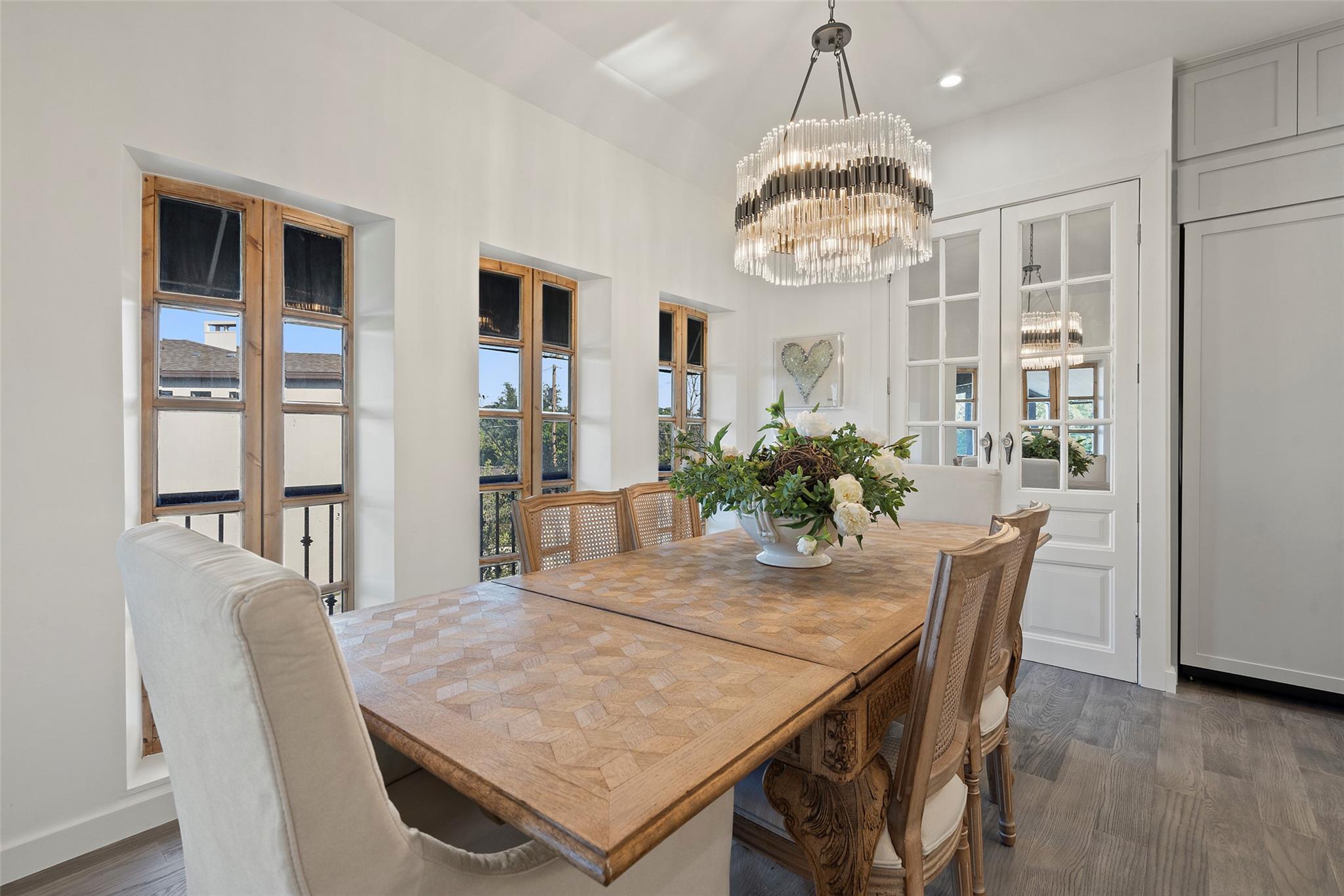 2449 Crosswind Dr, Lakeway, TX 78669