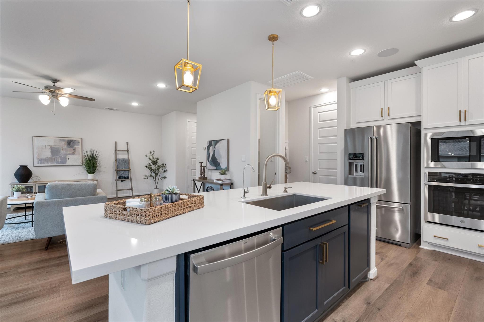 2437 Burberry Ln, Leander, TX 78641