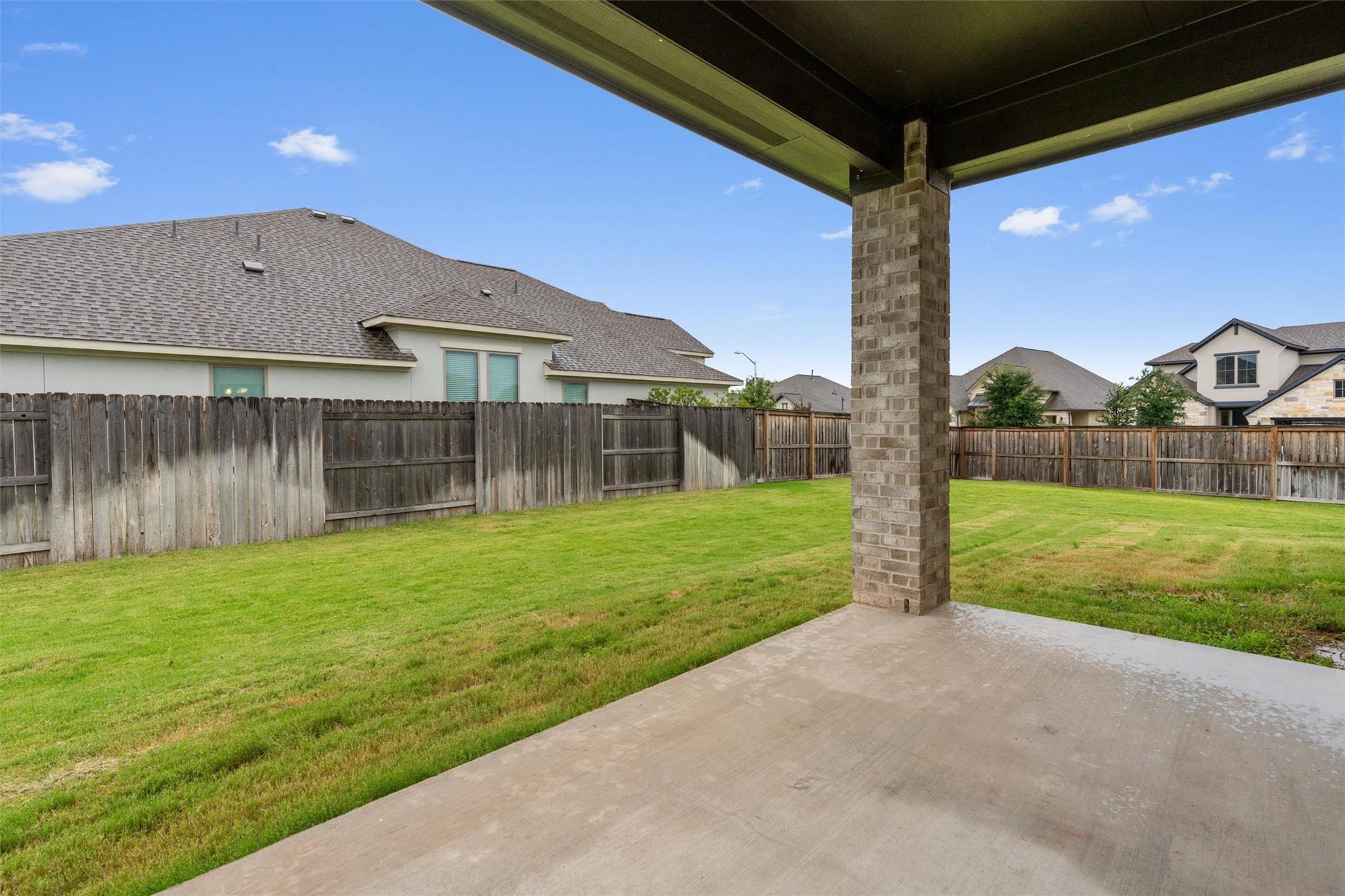 2437 Burberry Ln, Leander, TX 78641