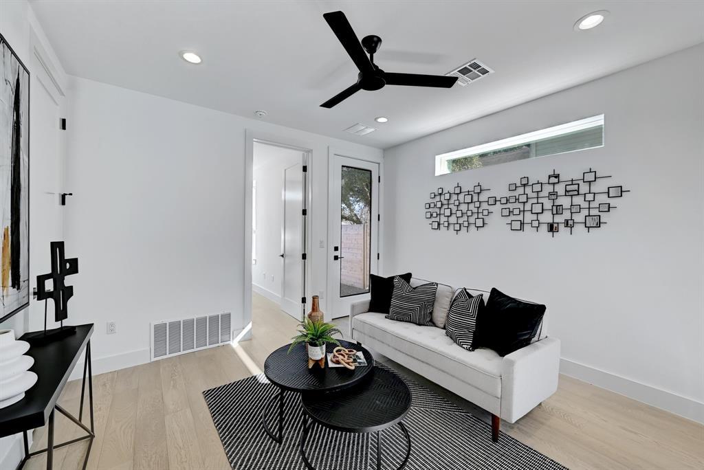 1117 Lawson Ln # 2, Austin, TX 78702