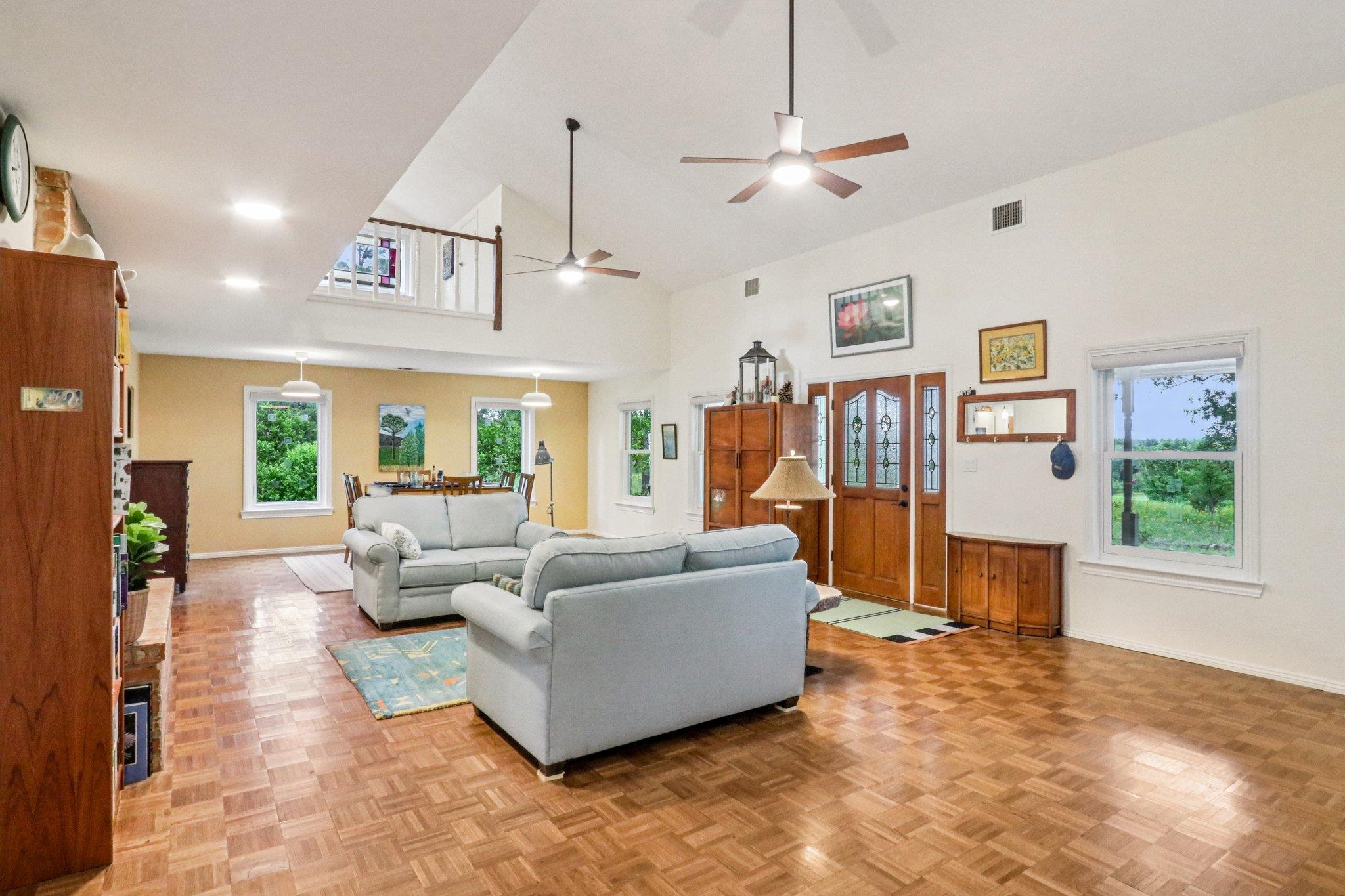 428 Gotier Trace Rd, Smithville, TX 78957