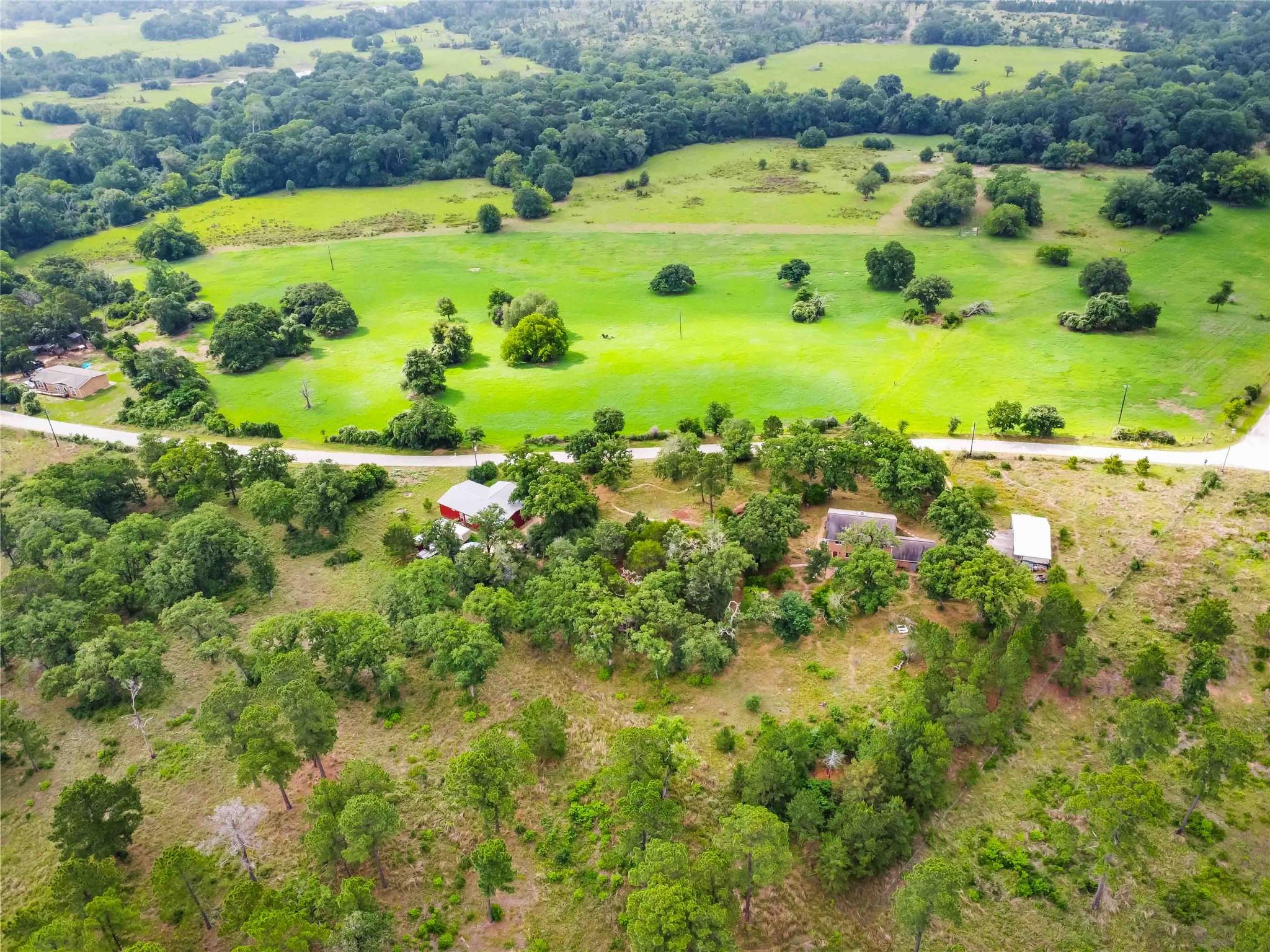 428 Gotier Trace Rd, Smithville, TX 78957