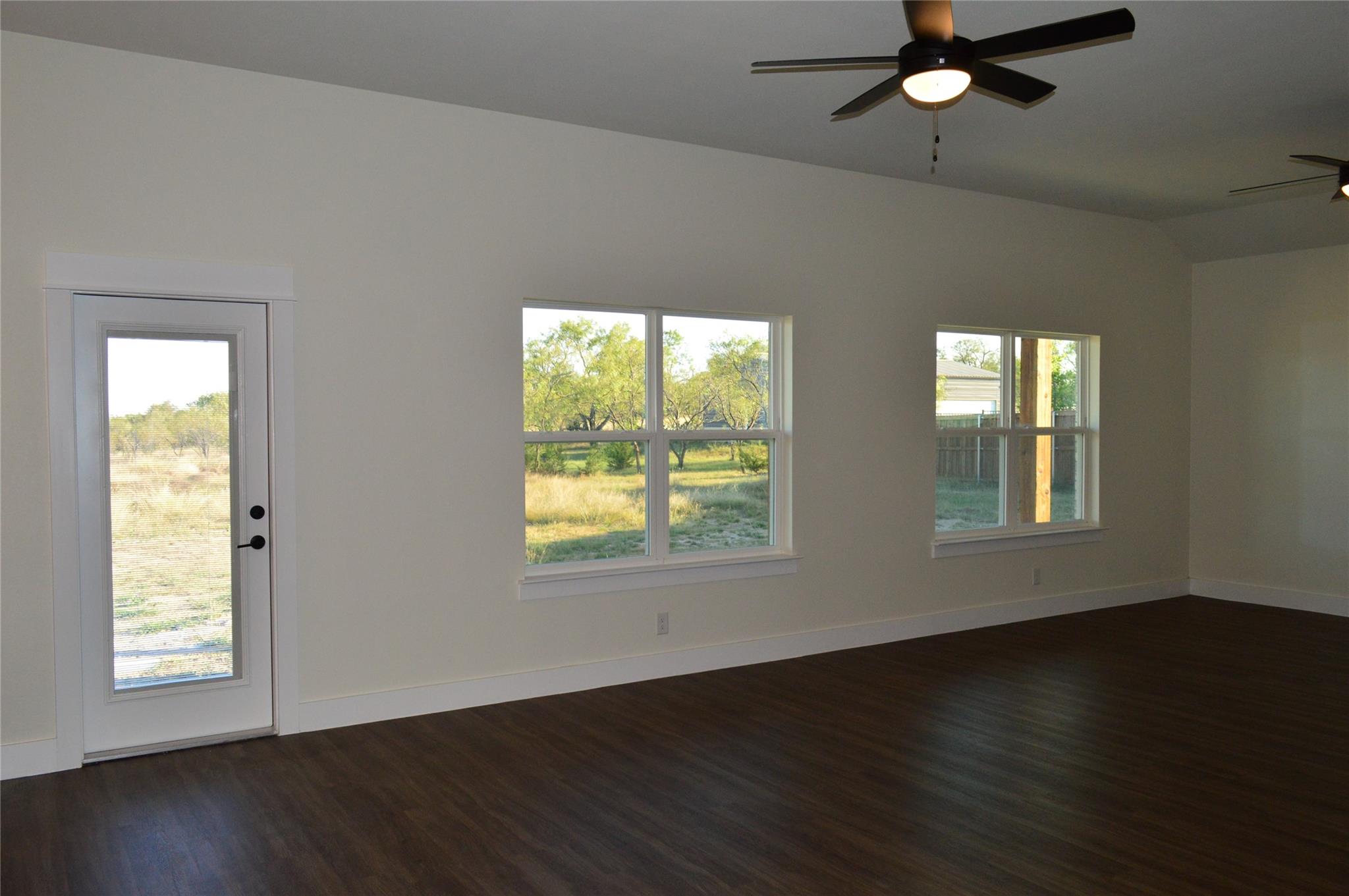 425 County Road 3152, Kempner, TX 76539