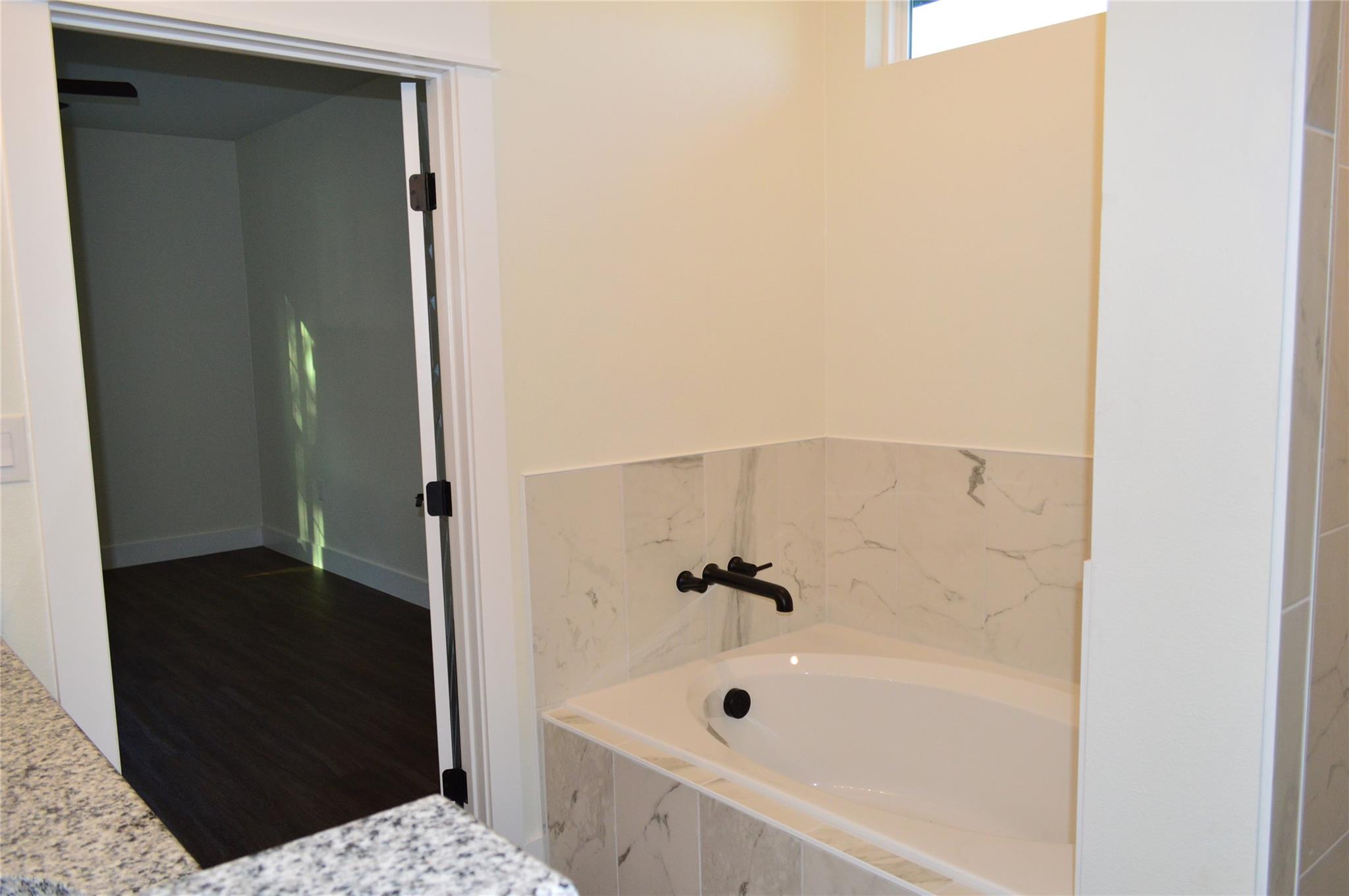 425 County Road 3152, Kempner, TX 76539