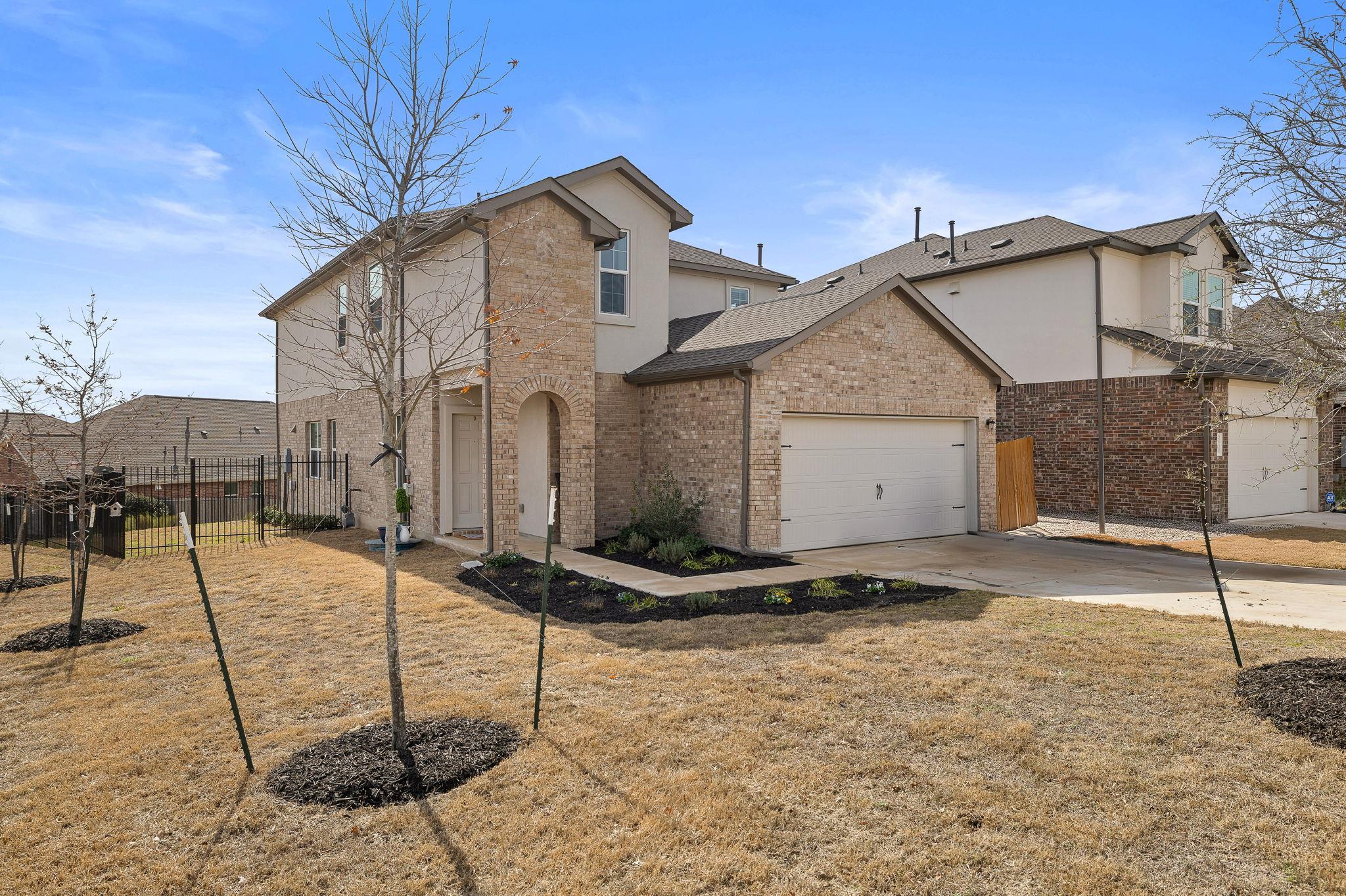 8015 Purple Aster Pass, Lago Vista, TX 78645