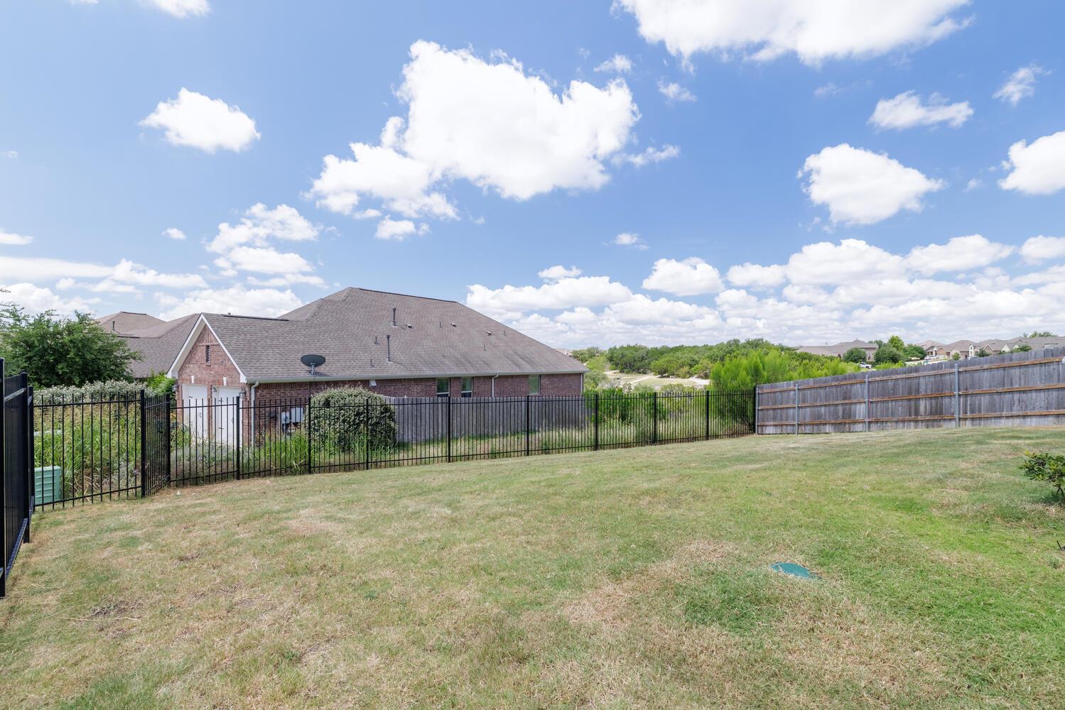 8015 Purple Aster Pass, Lago Vista, TX 78645